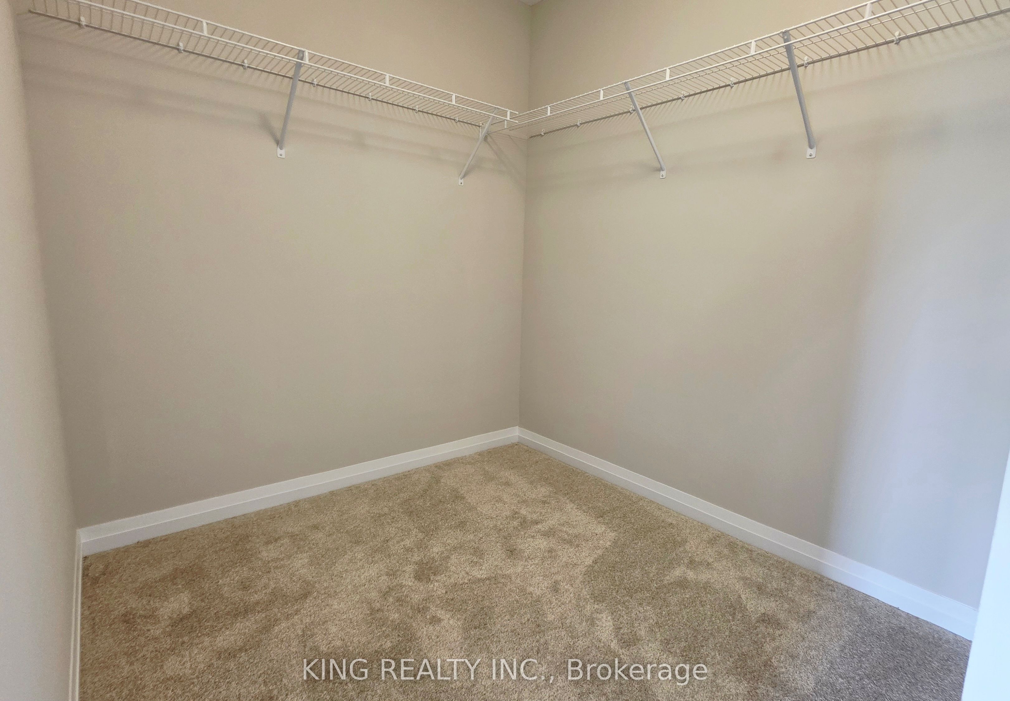 6937 Heathwoods Avenue Property Photo 18