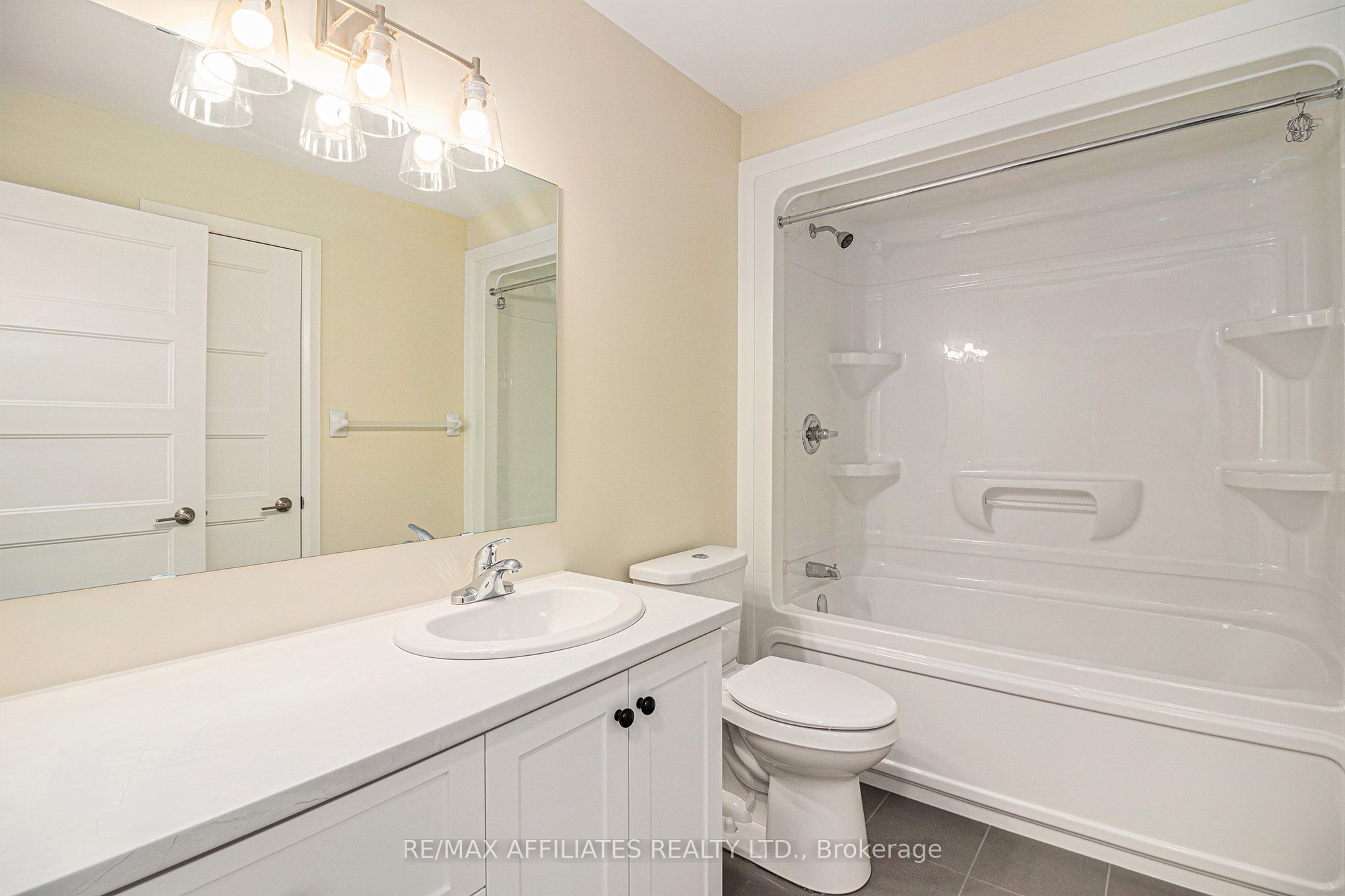 355 Voyageur Place Property Photo 12