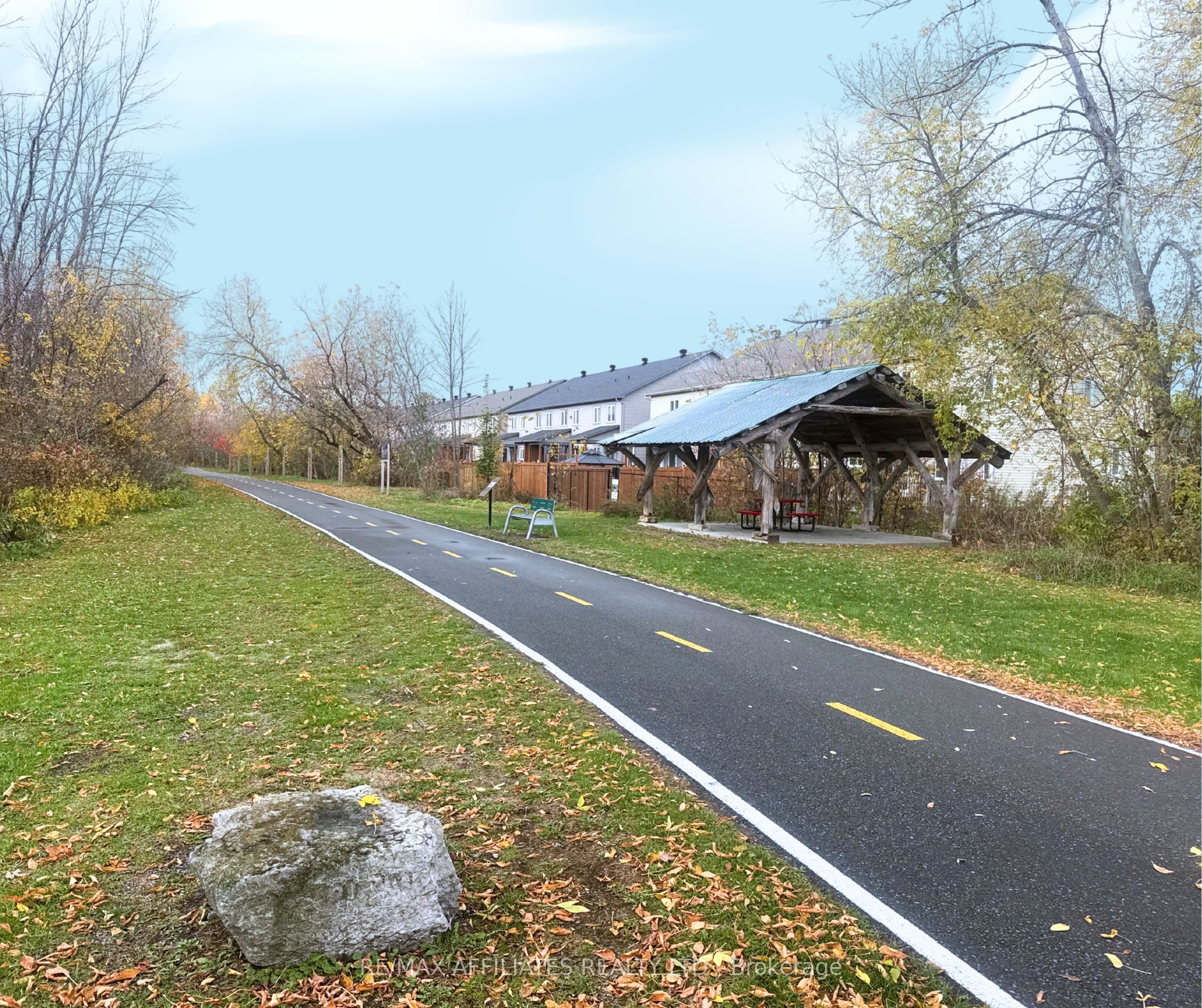 355 Voyageur Place Property Photo 19