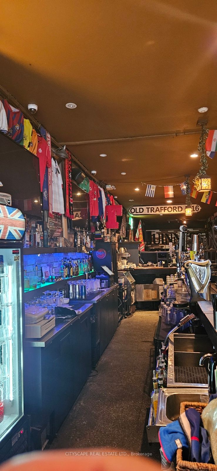 546 Ouellette Avenue W Property Photo 2