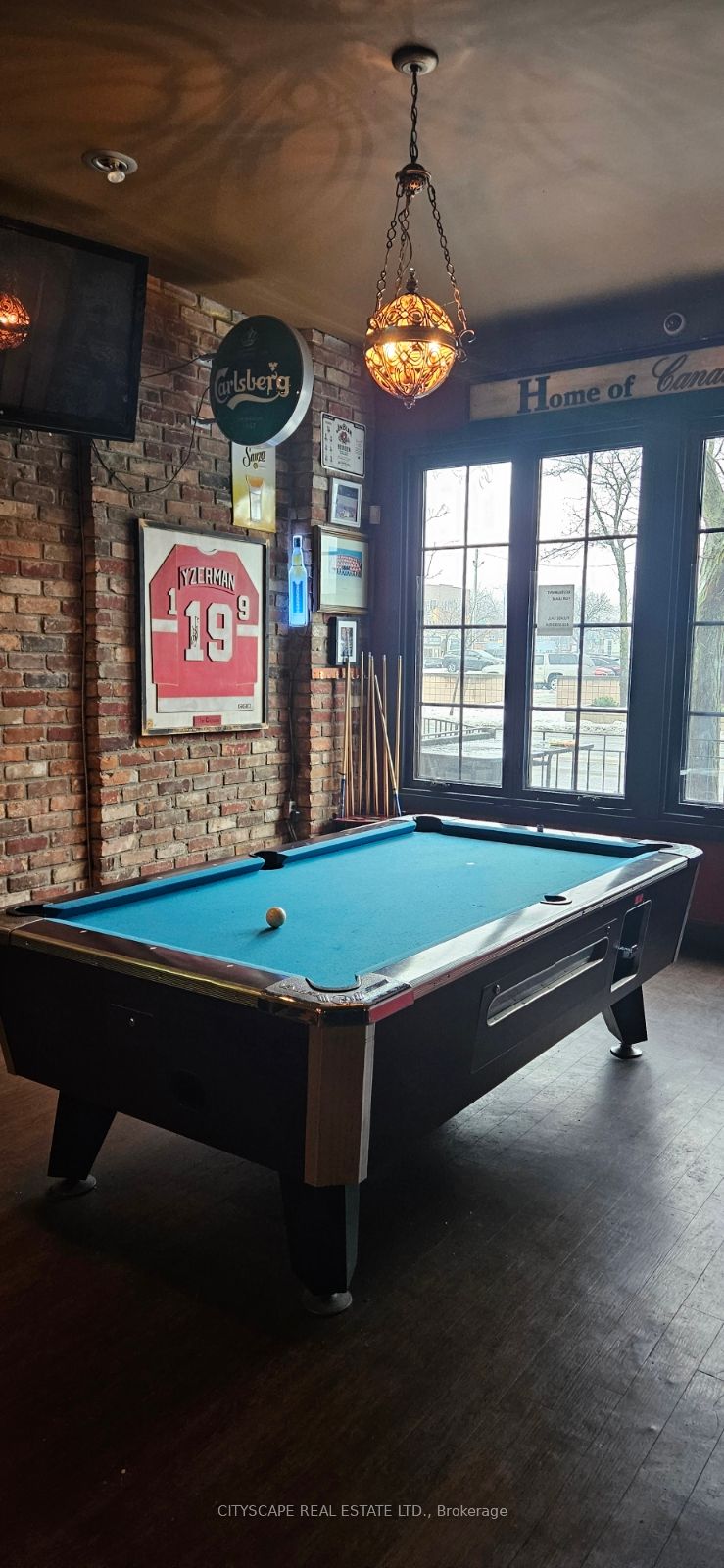 546 Ouellette Avenue W Property Photo 4