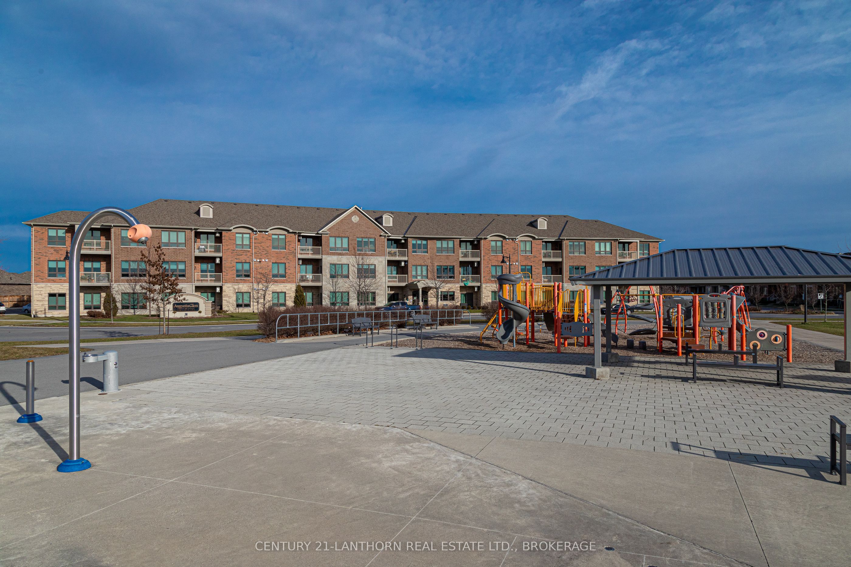 740 Augusta Drive 307 Property Photo 4