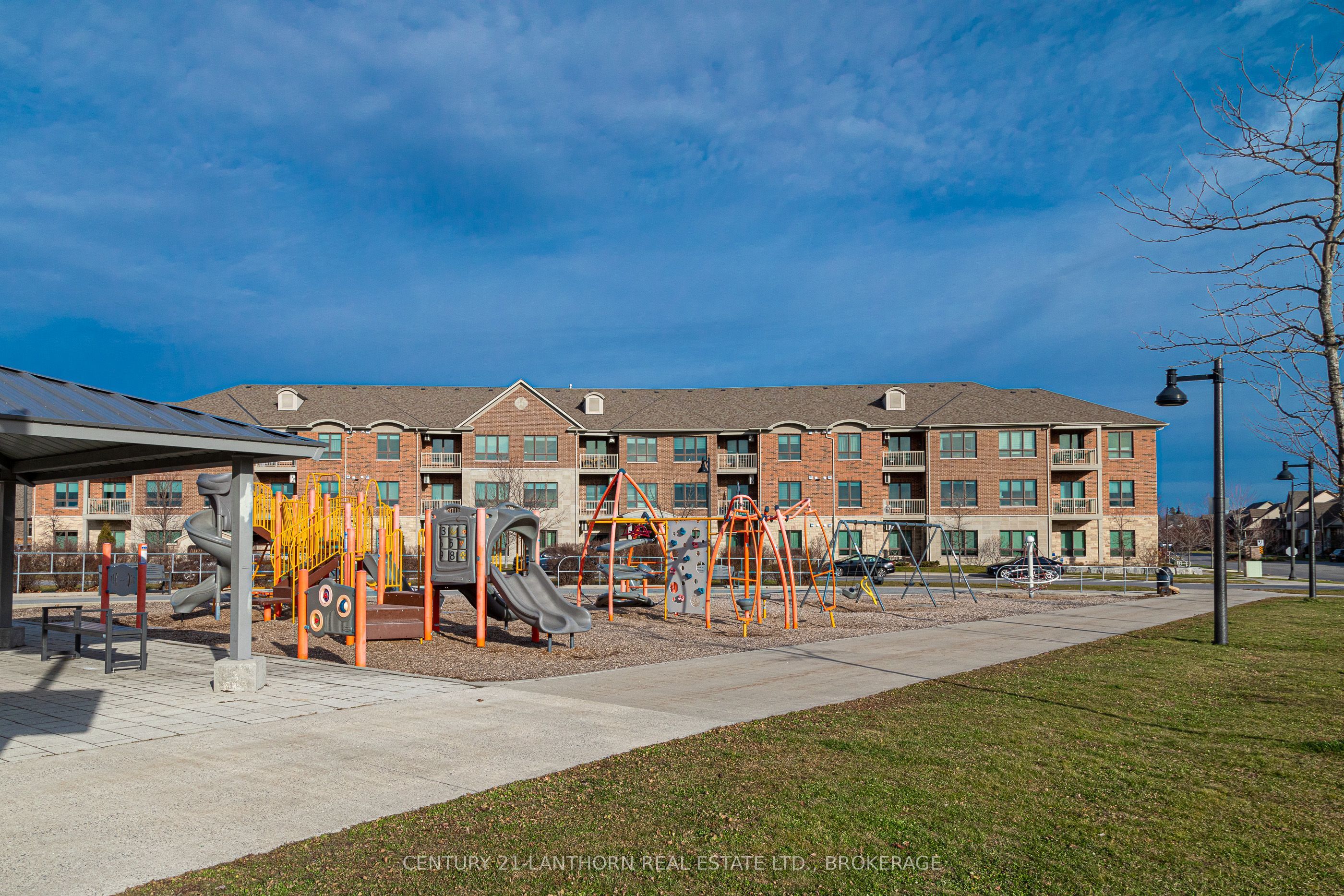 740 Augusta Drive 307 Property Photo 5