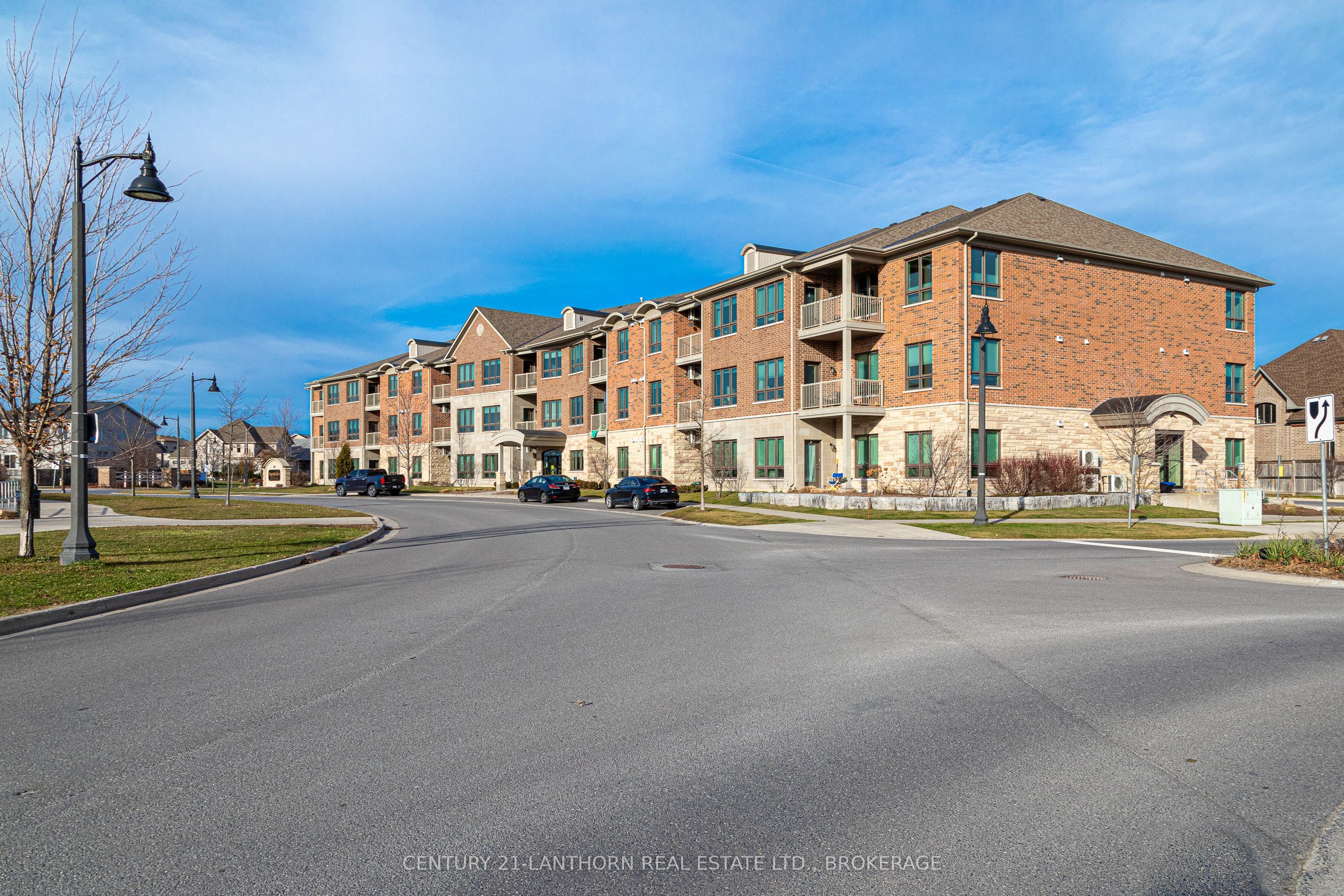 740 Augusta Drive 307 Property Photo 6