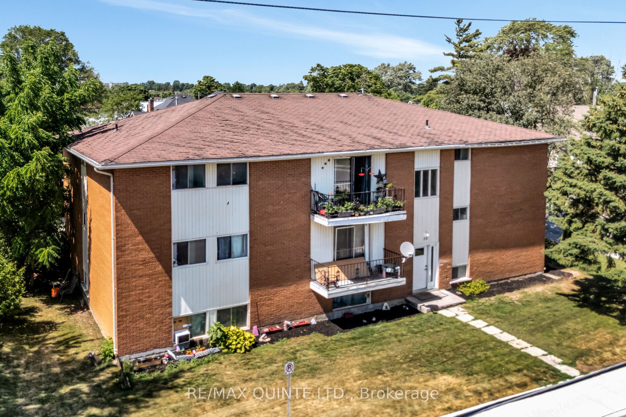 30 Henry Street Property Photo 2