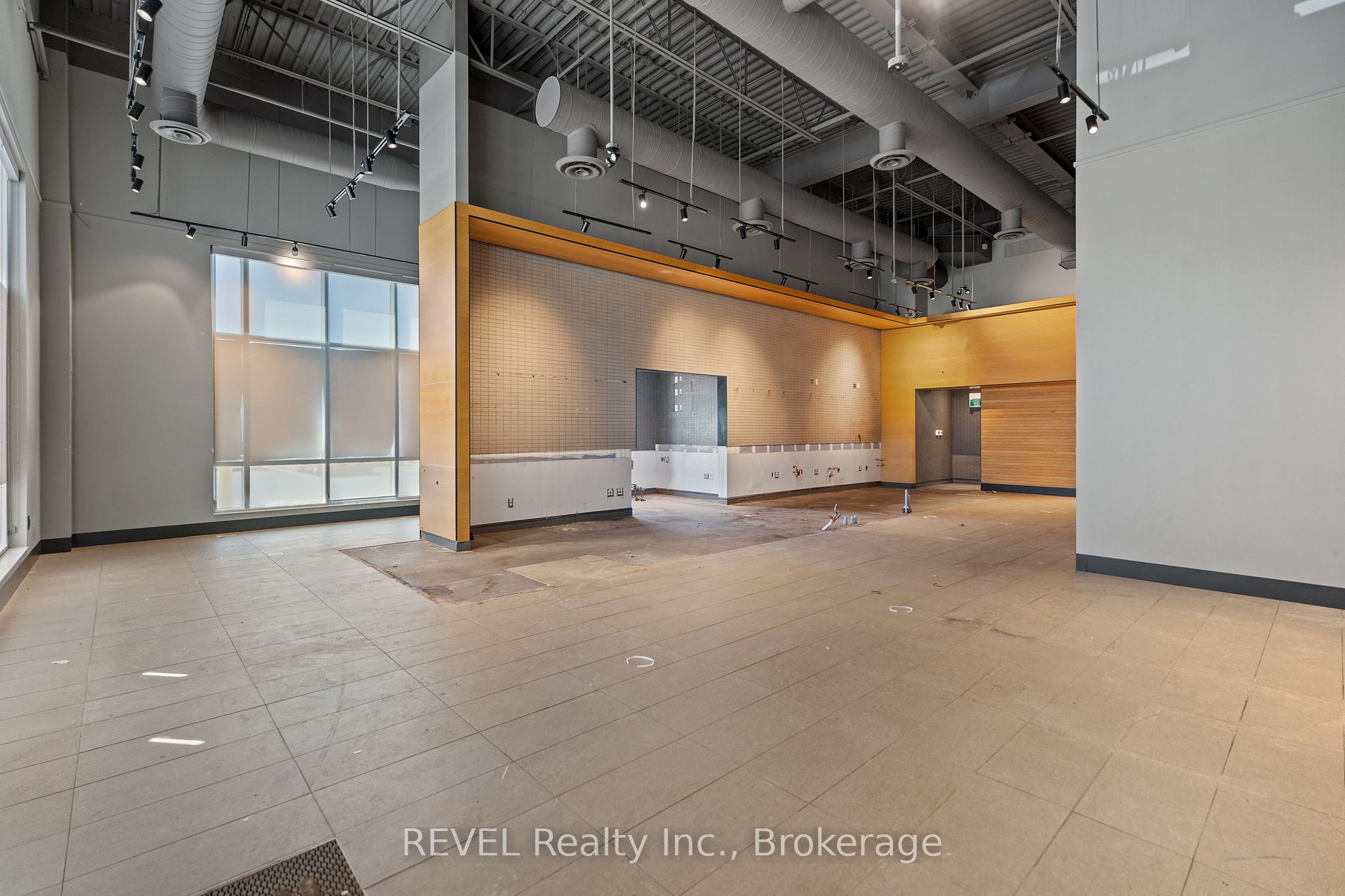 1630 Niagara Stone Street Building B Property Photo 6