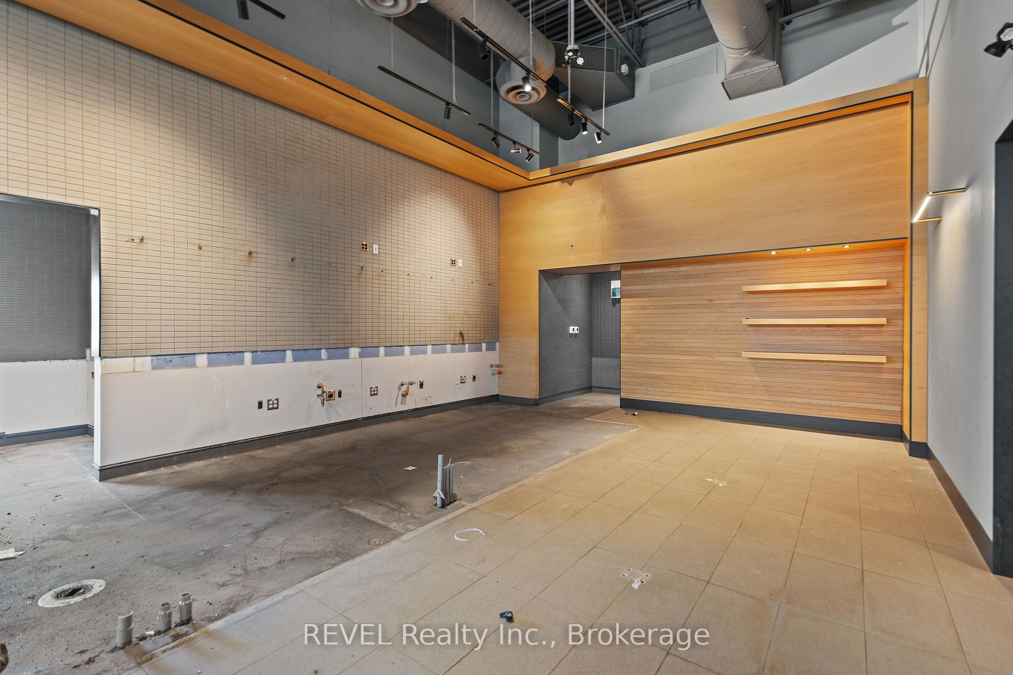 1630 Niagara Stone Street Building B Property Photo 9