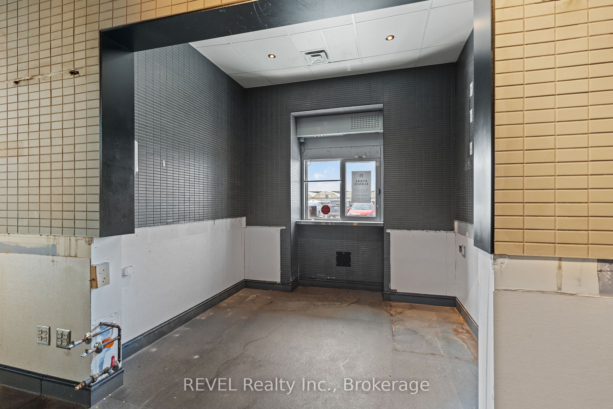 1630 Niagara Stone Street Building B Property Photo 11