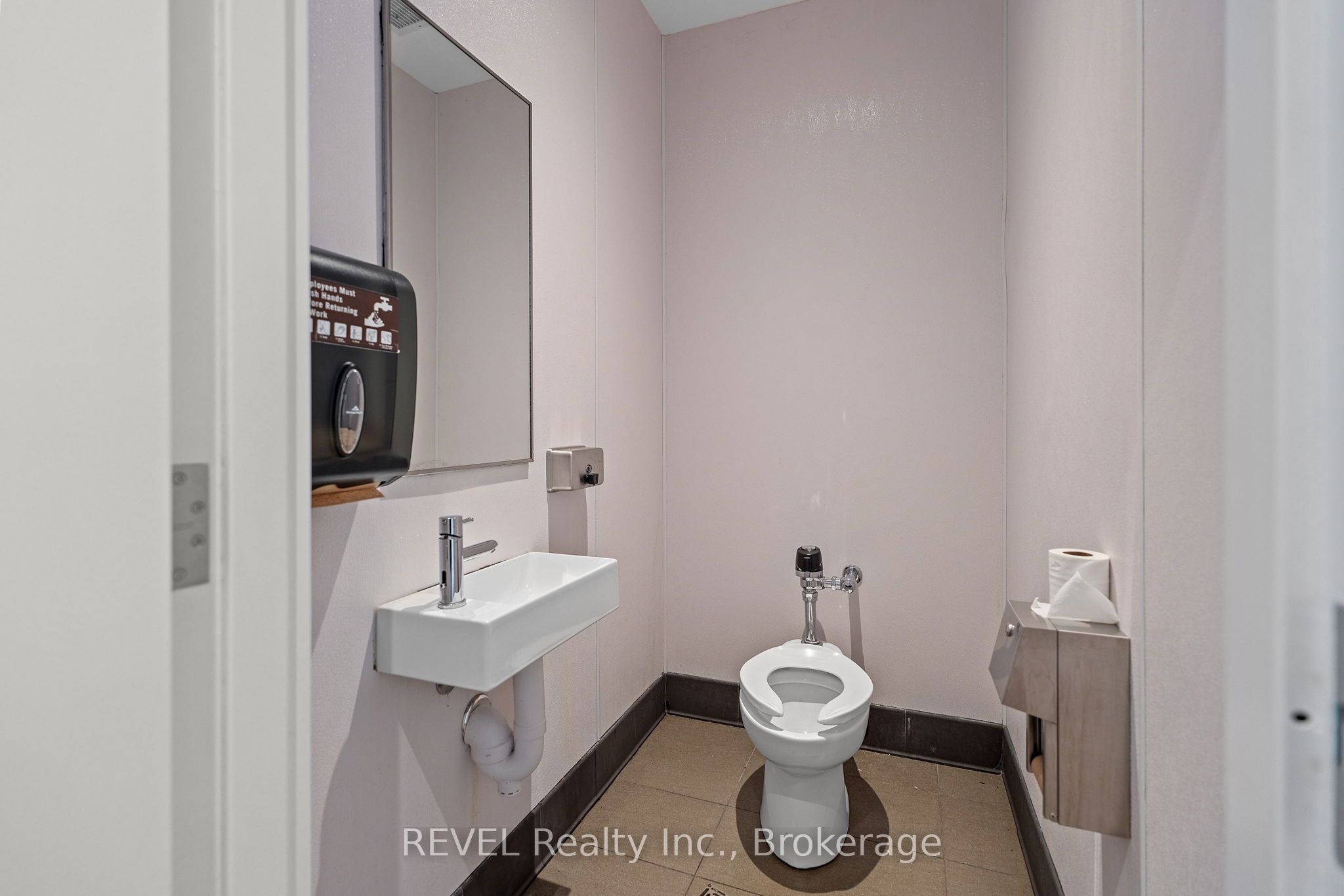 1630 Niagara Stone Street Building B Property Photo 19