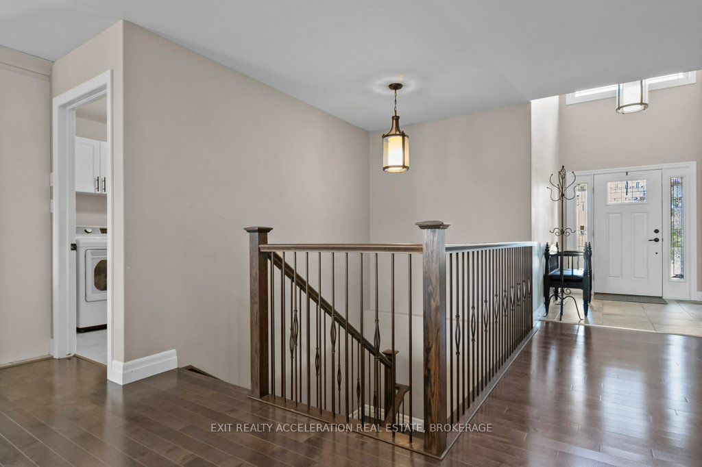 79 Hartwood Crescent Property Photo 8