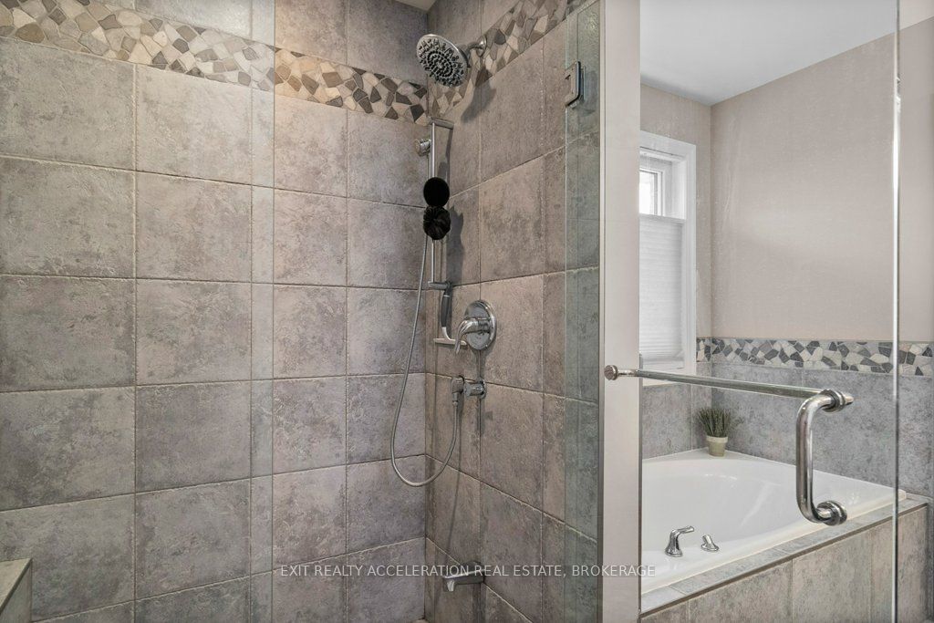 79 Hartwood Crescent Property Photo 19