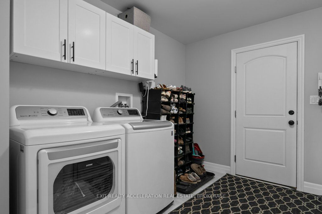 79 Hartwood Crescent Property Photo 24