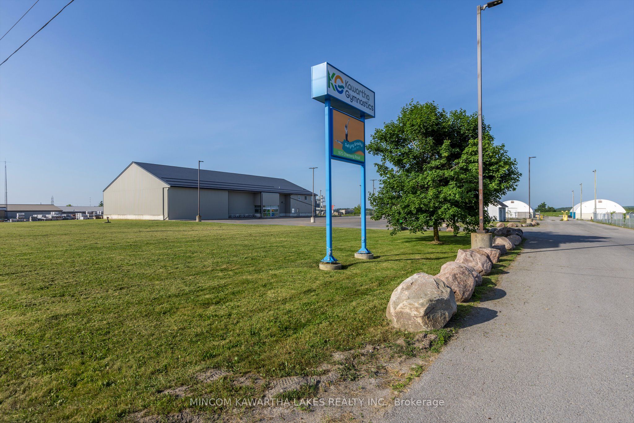 1575 Chemong Road Property Photo 3
