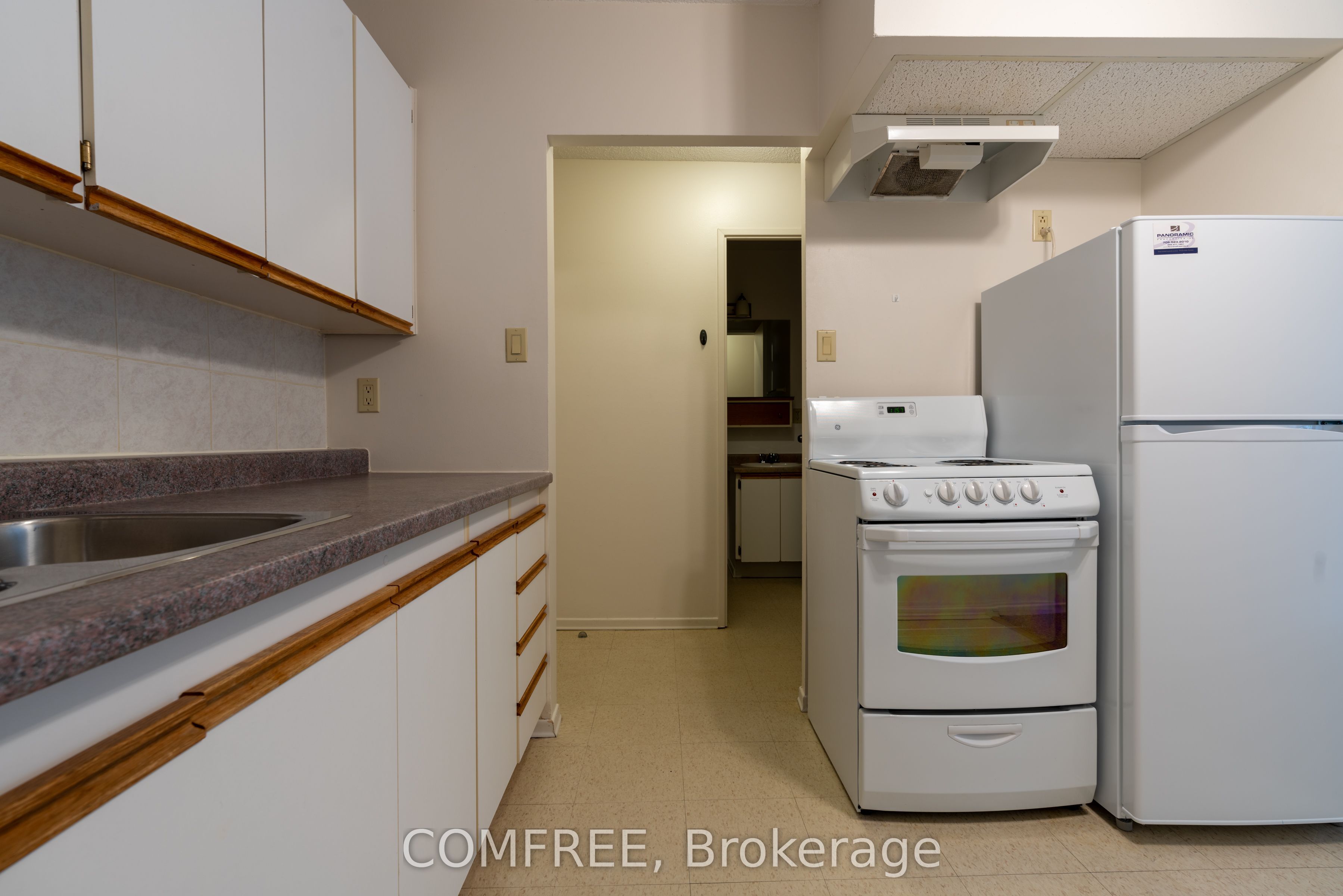 2100 Regent Street Property Photo 3