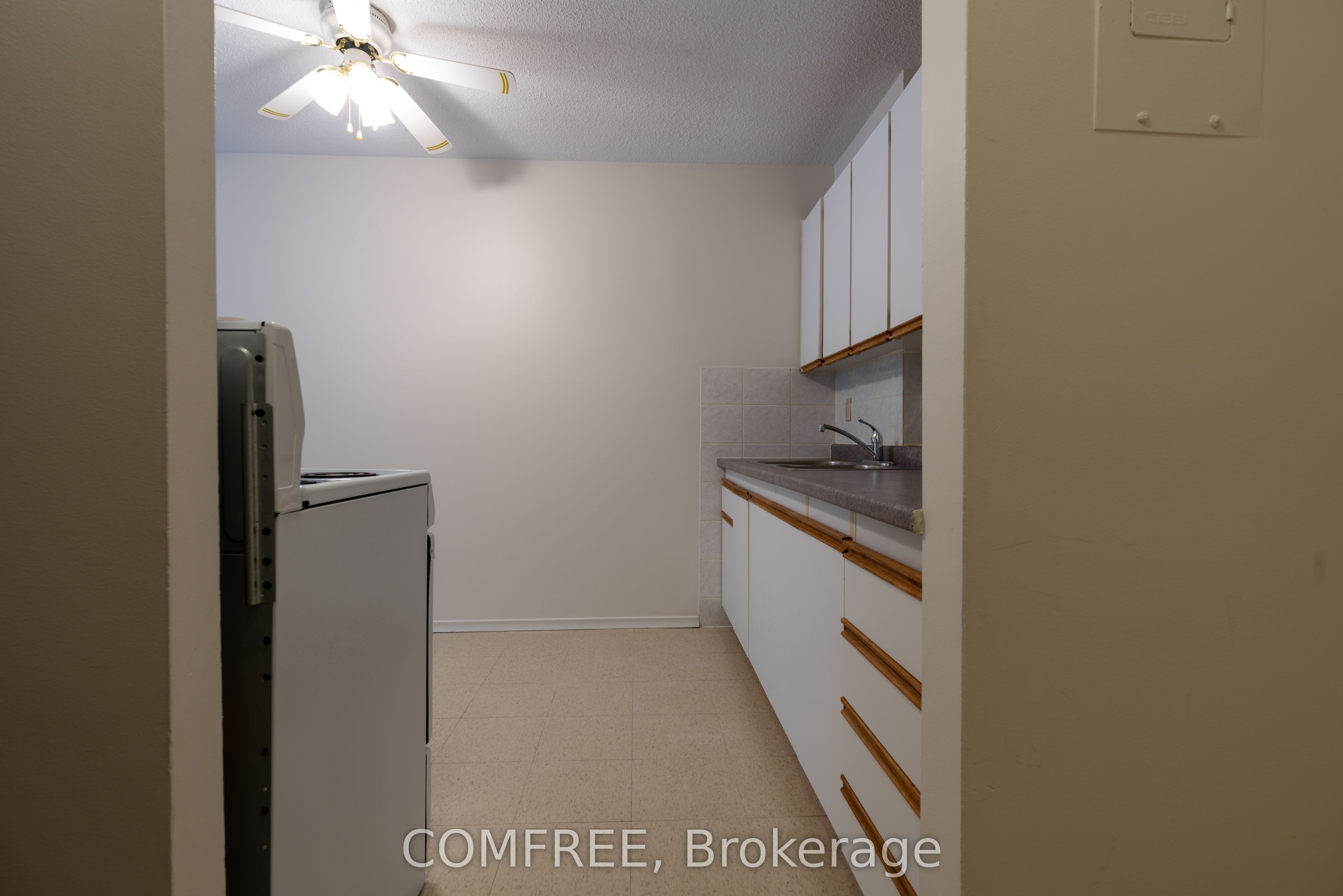 2100 Regent Street Property Photo 4