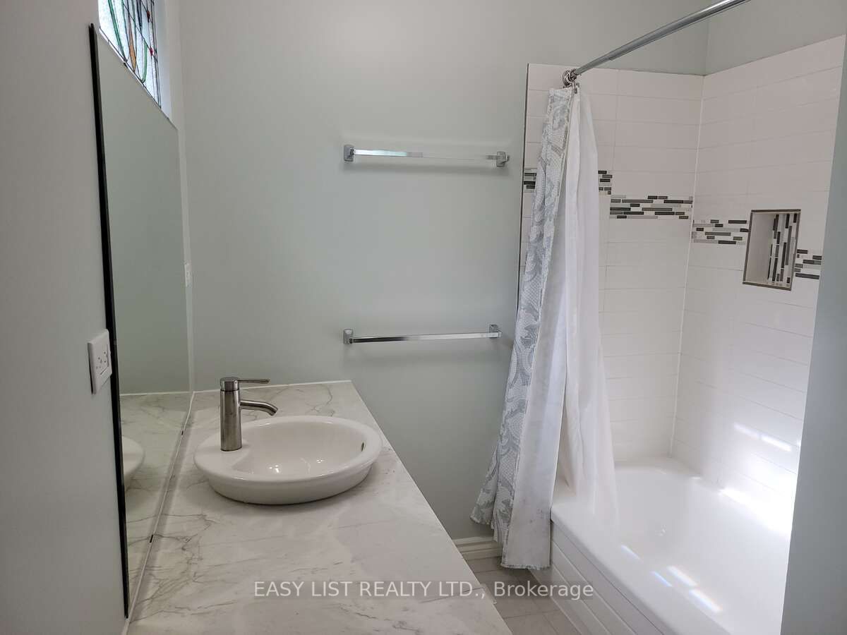 8 Argyle Street Property Photo 7