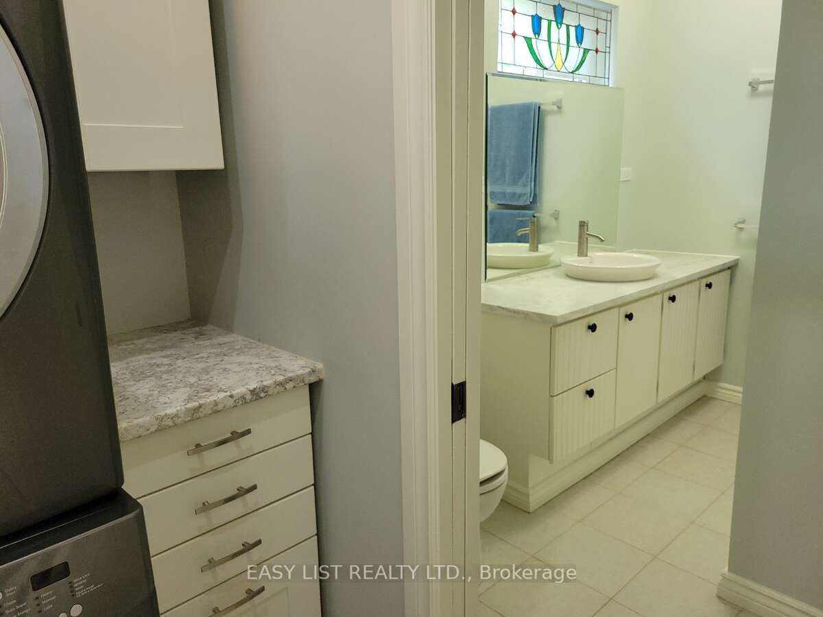 8 Argyle Street Property Photo 9