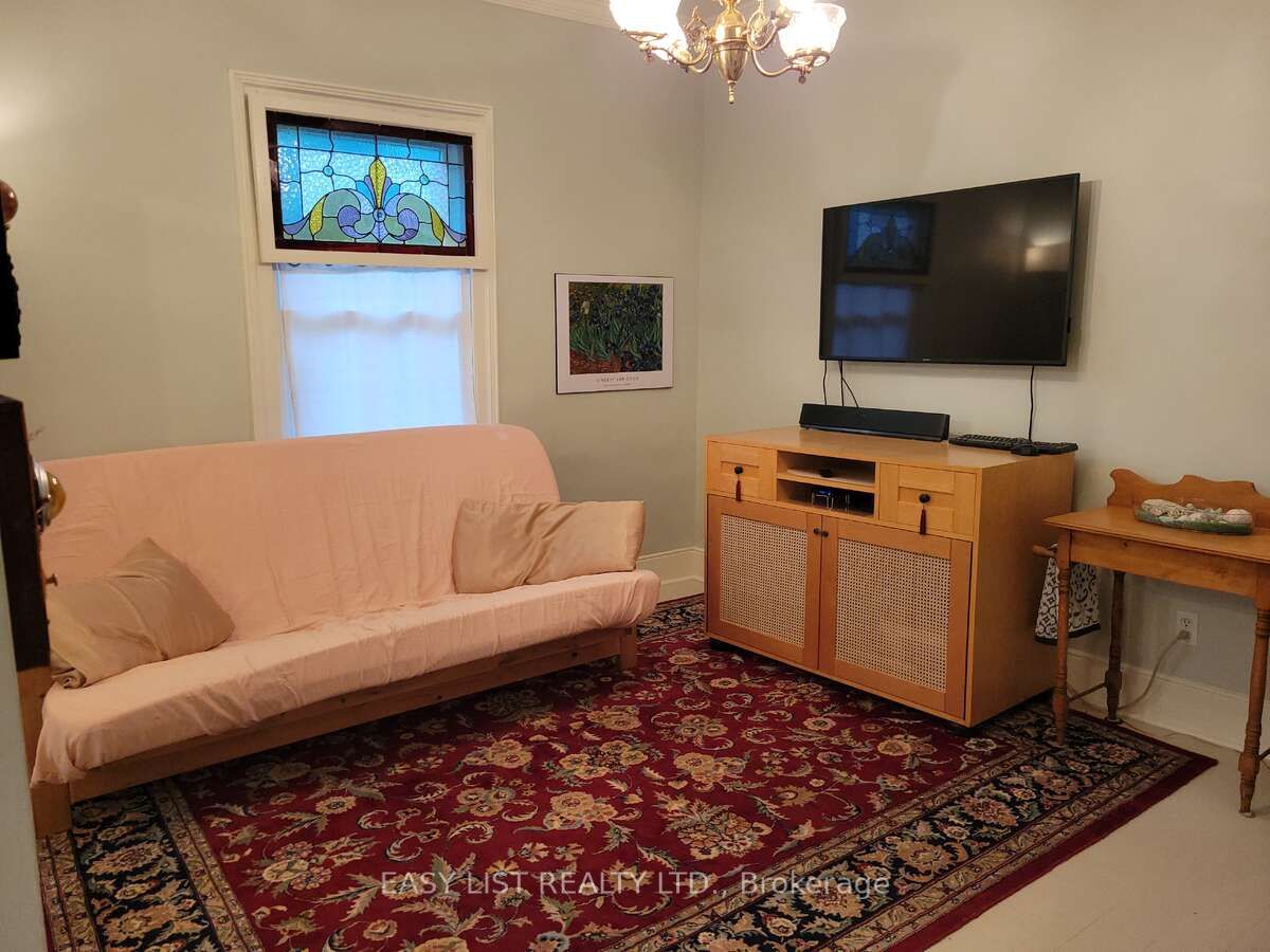 8 Argyle Street Property Photo 10