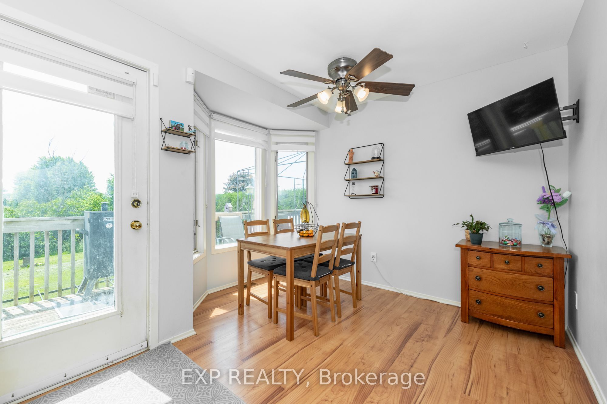 2721 Glen Street Property Photo 14