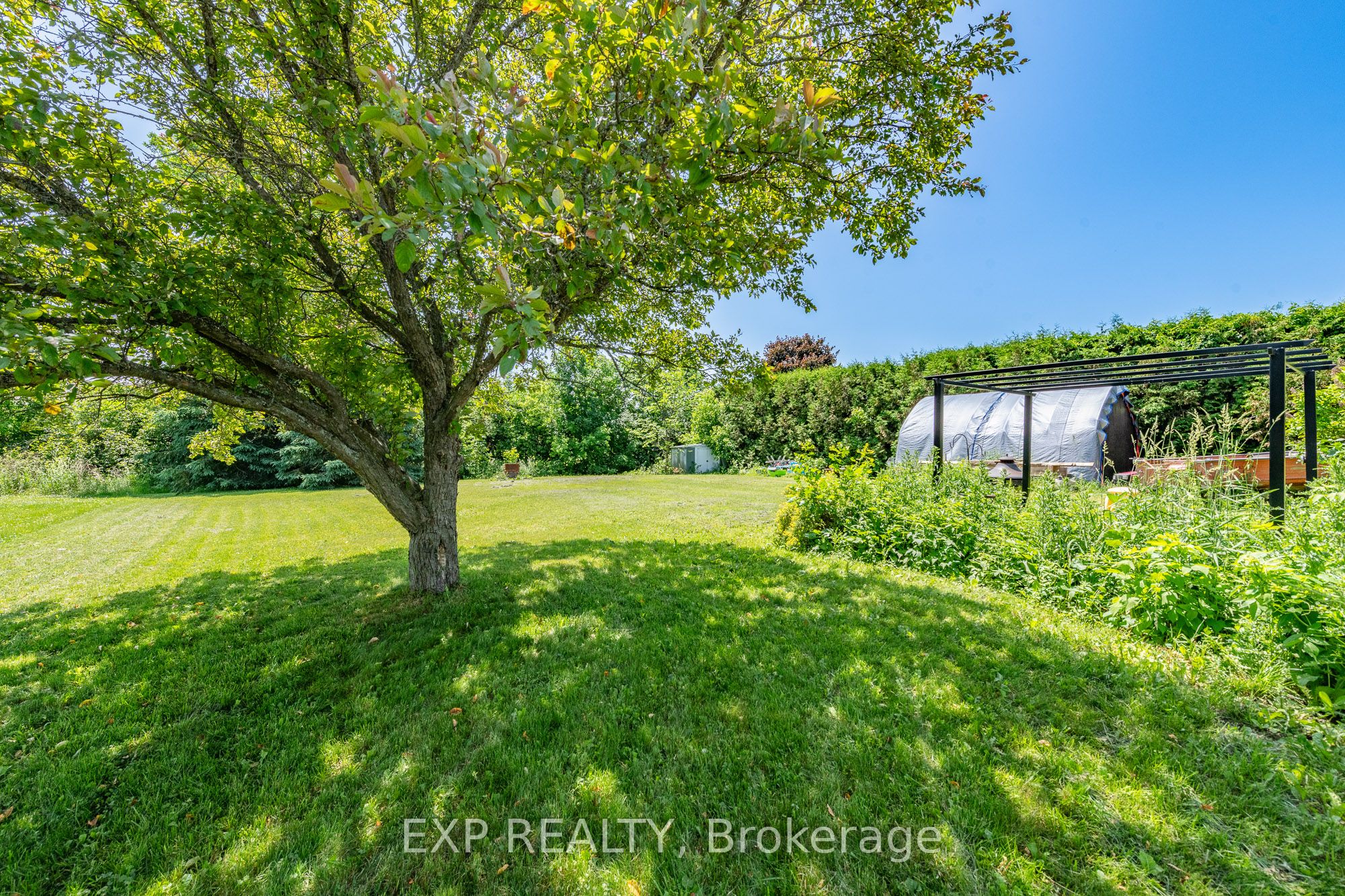 2721 Glen Street Property Photo 28