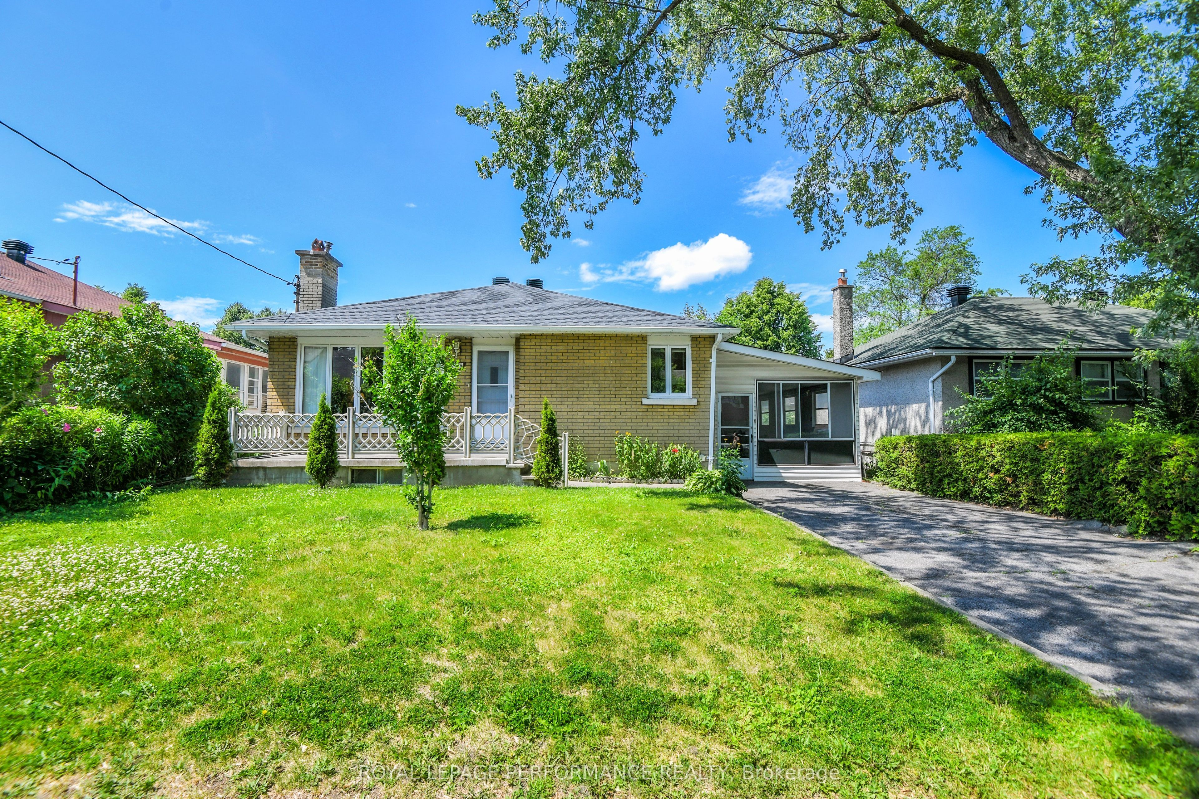 1379 Mayview Avenue Property Photo 1