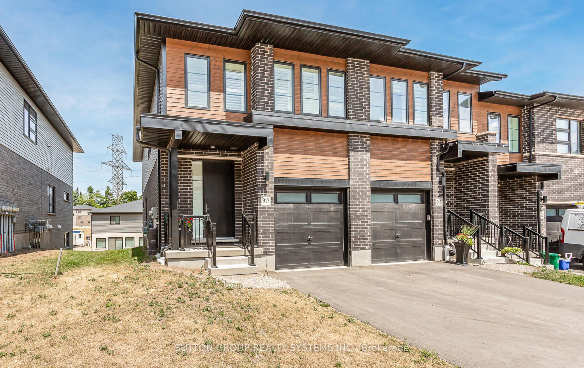 917 Robert Ferrie Drive Property Photo 2