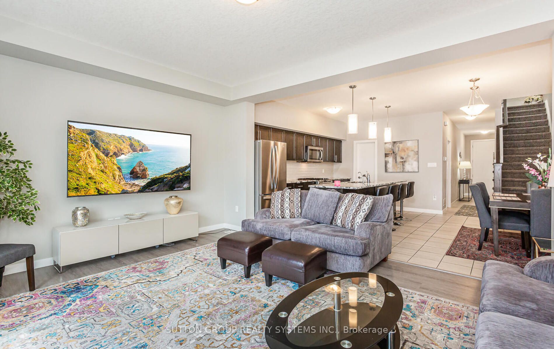 917 Robert Ferrie Drive Property Photo 9