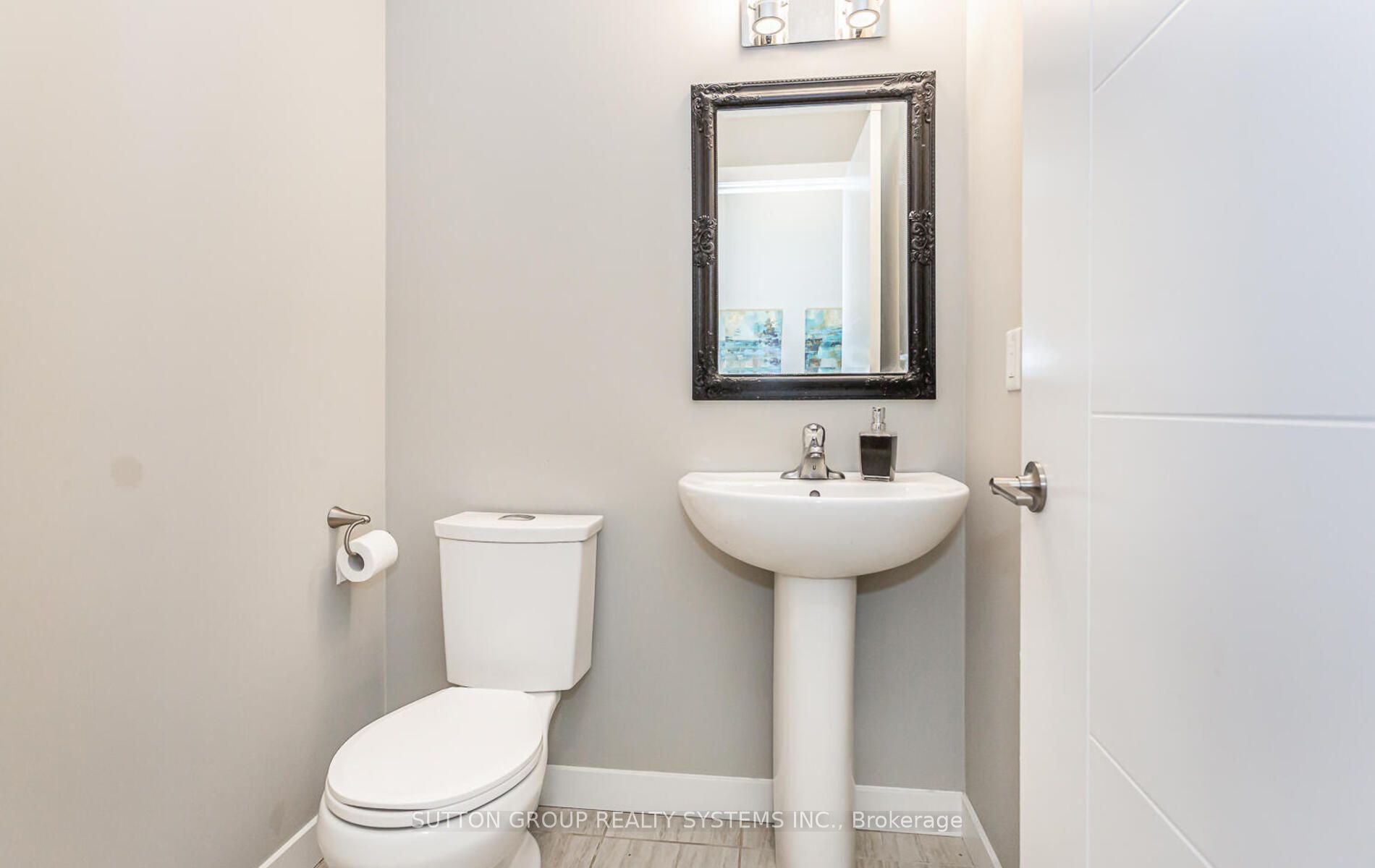 917 Robert Ferrie Drive Property Photo 17