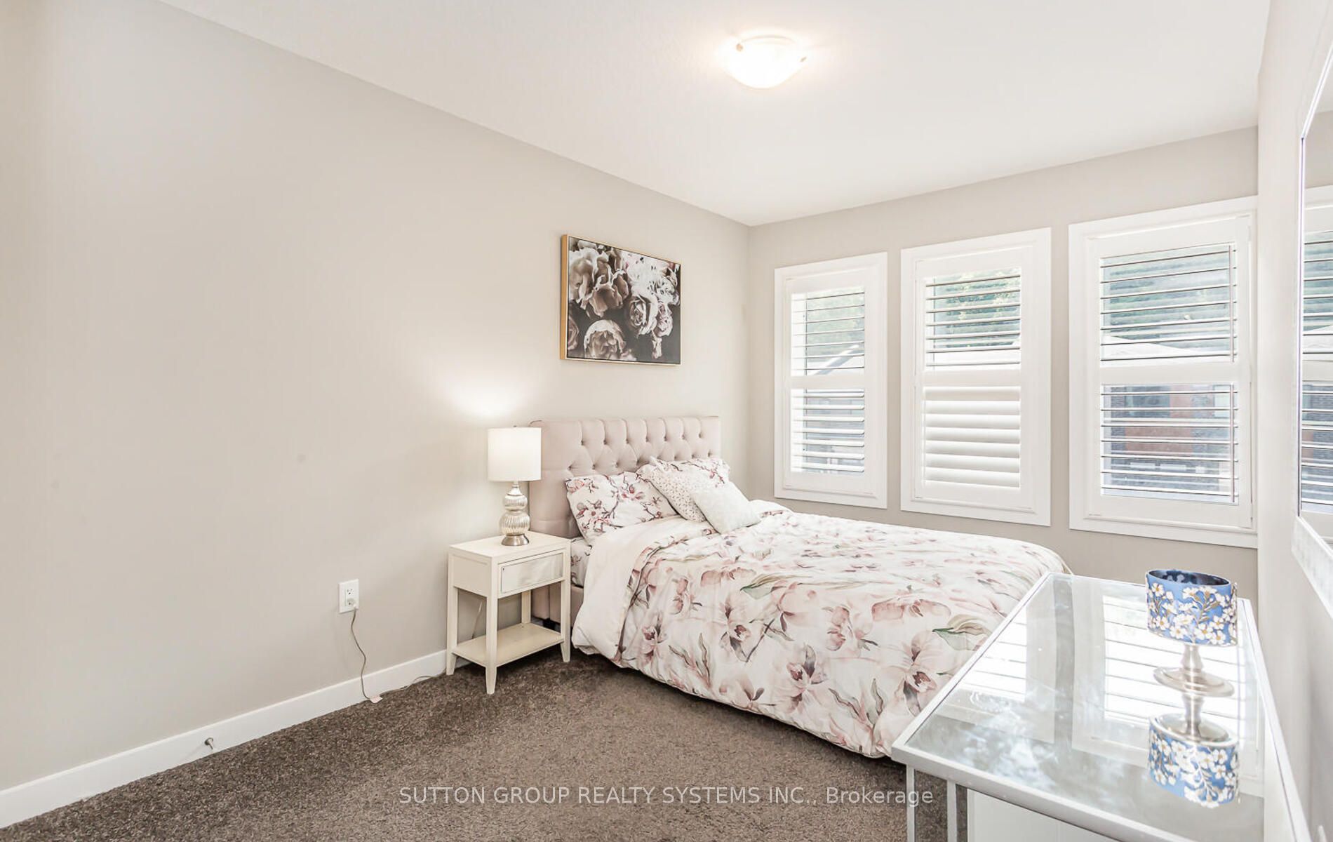 917 Robert Ferrie Drive Property Photo 26