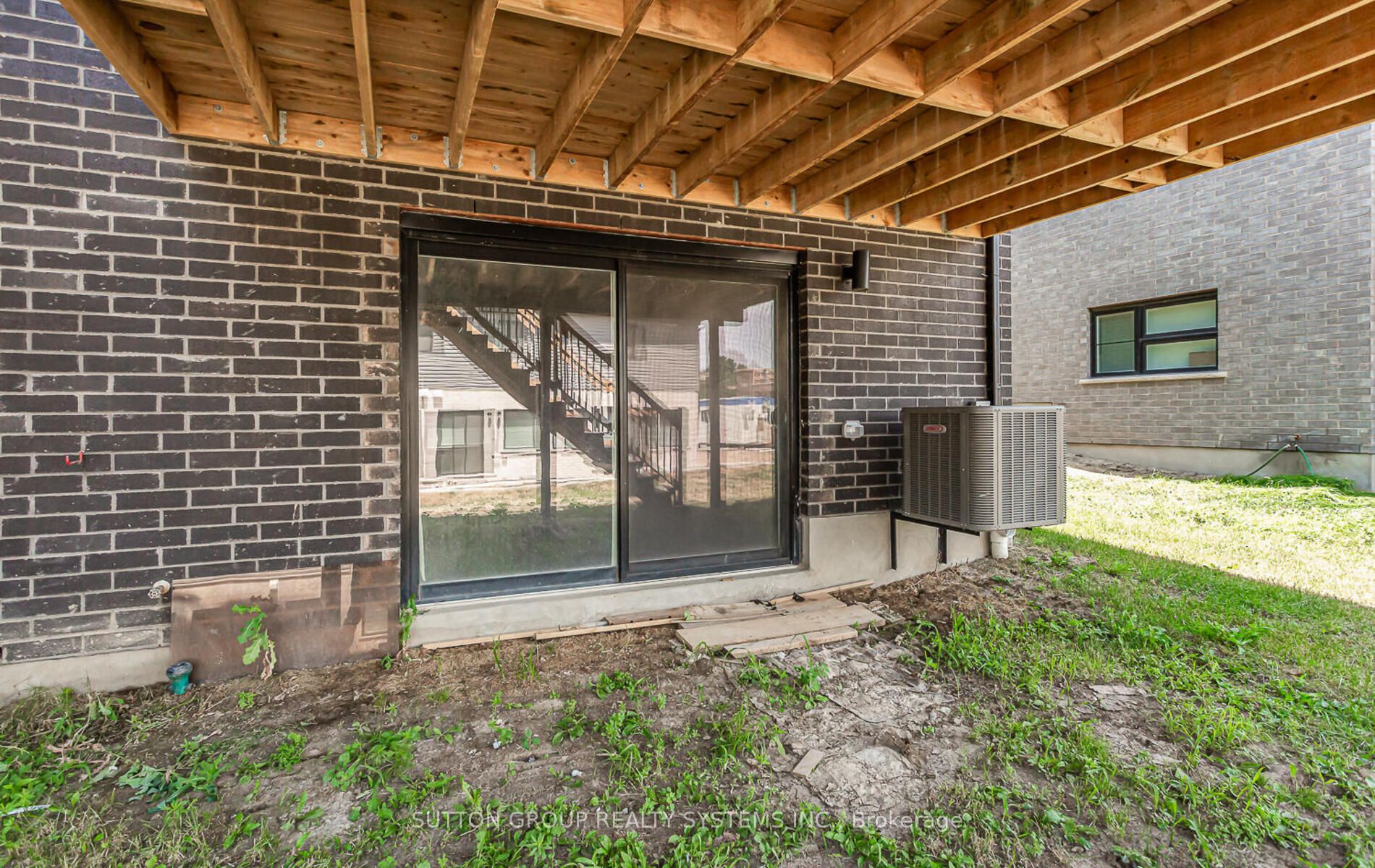 917 Robert Ferrie Drive Property Photo 37