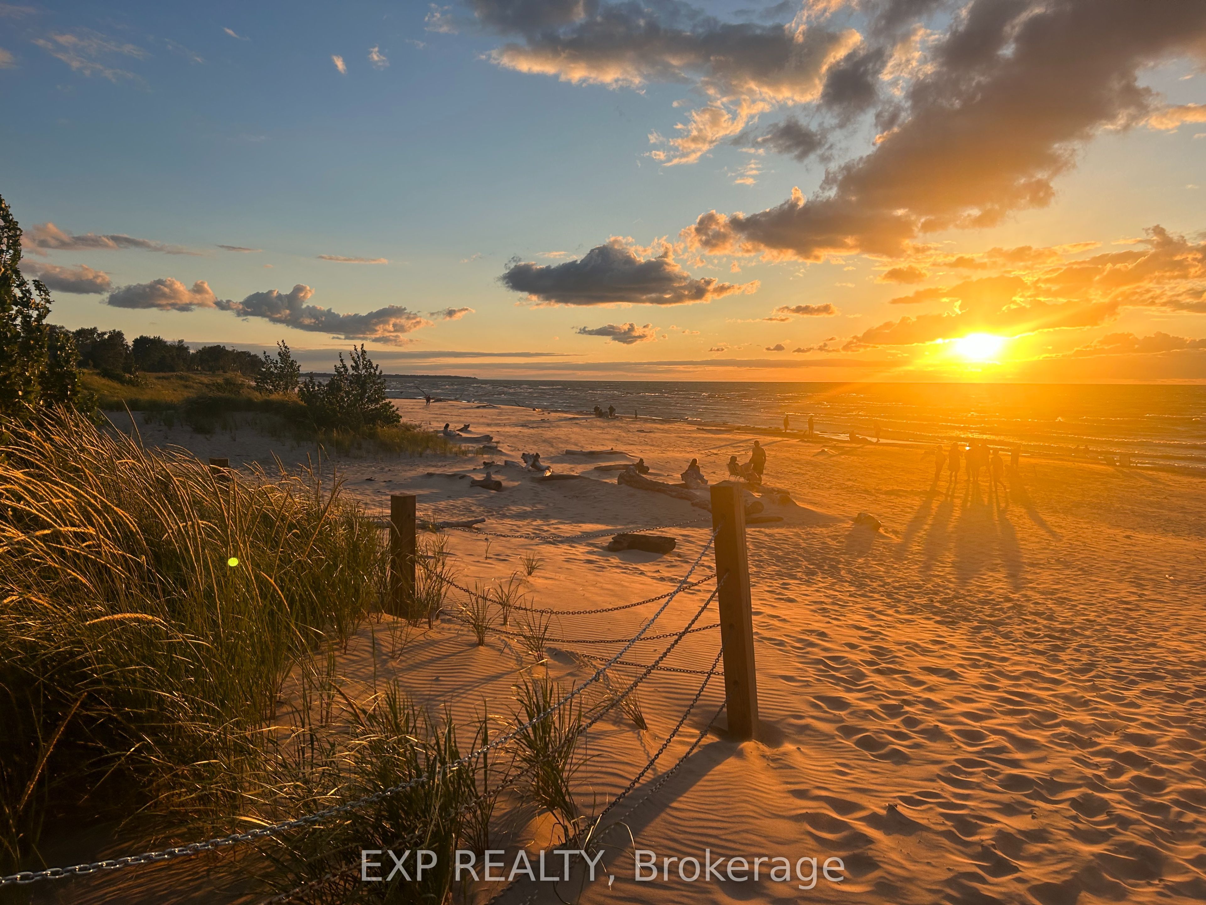 9995 Port Franks Estates Drive Property Photo 2