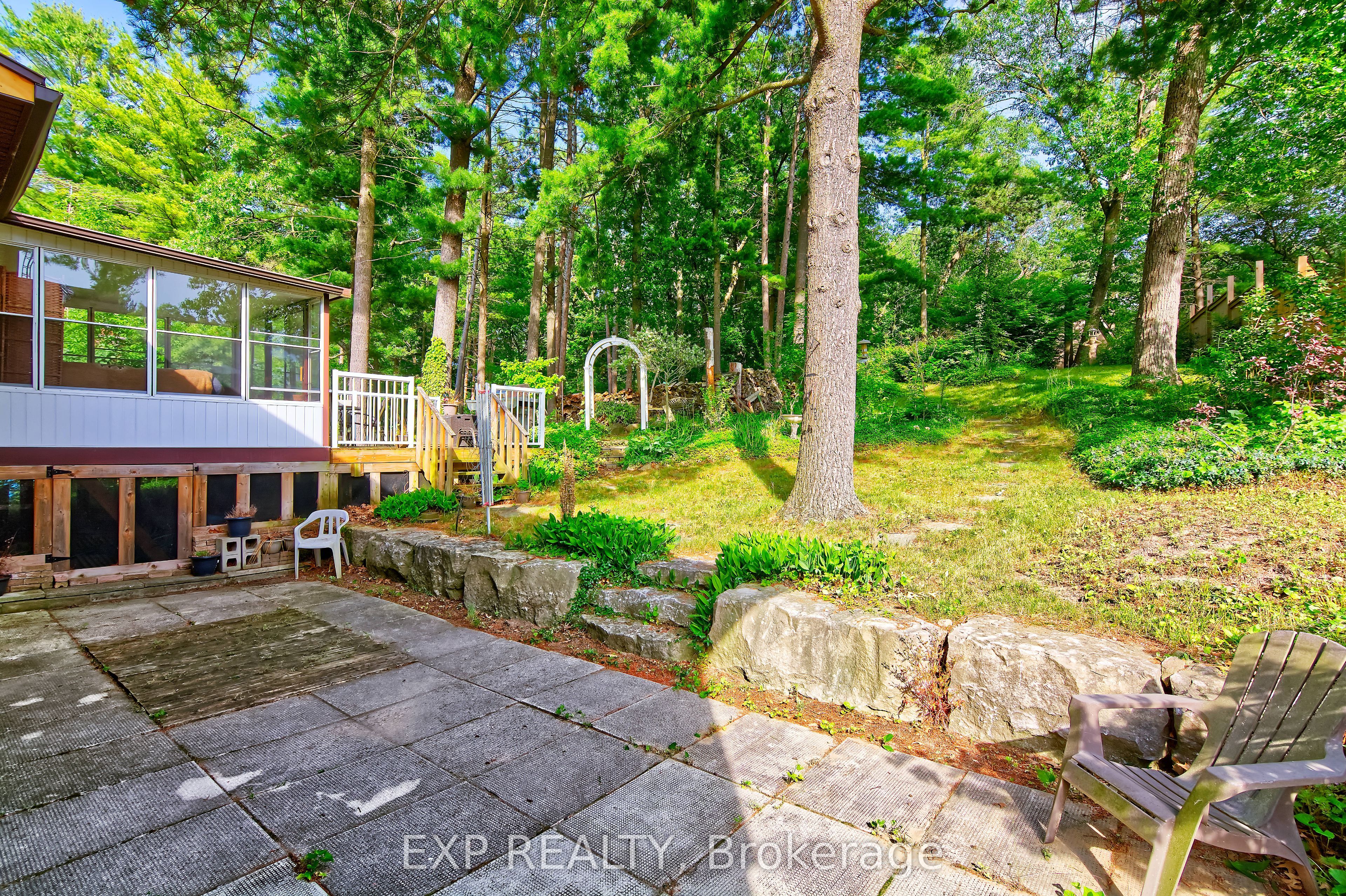 9995 Port Franks Estates Drive Property Photo 6