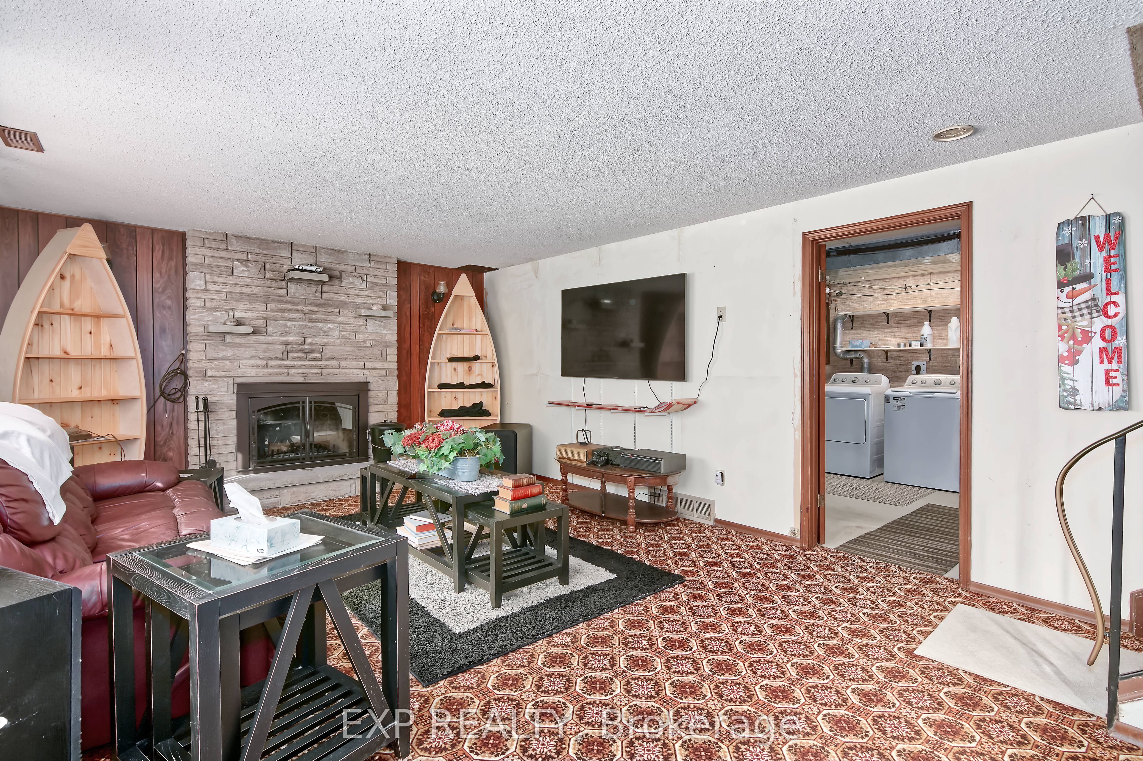 9995 Port Franks Estates Drive Property Photo 15