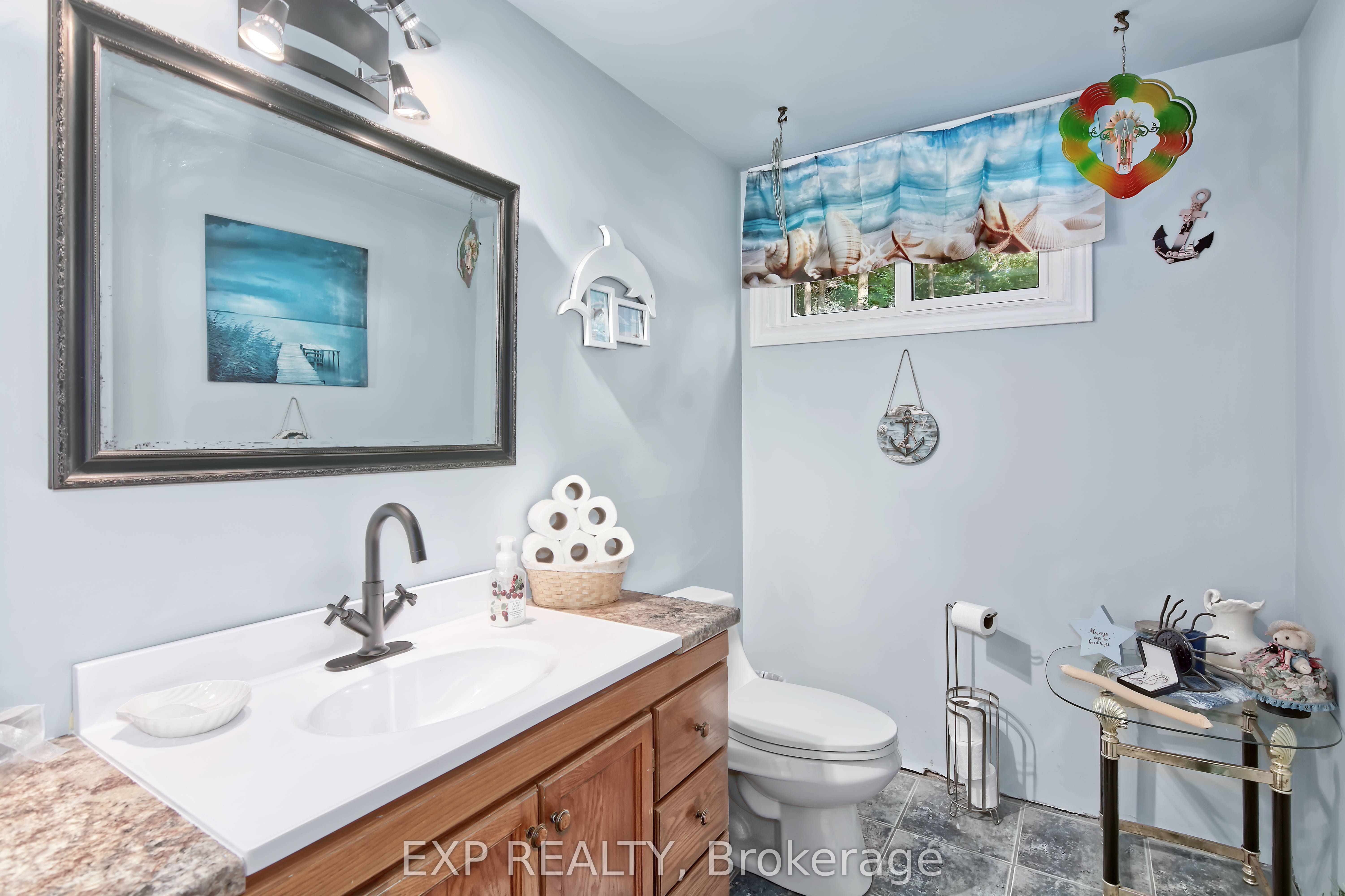 9995 Port Franks Estates Drive Property Photo 23