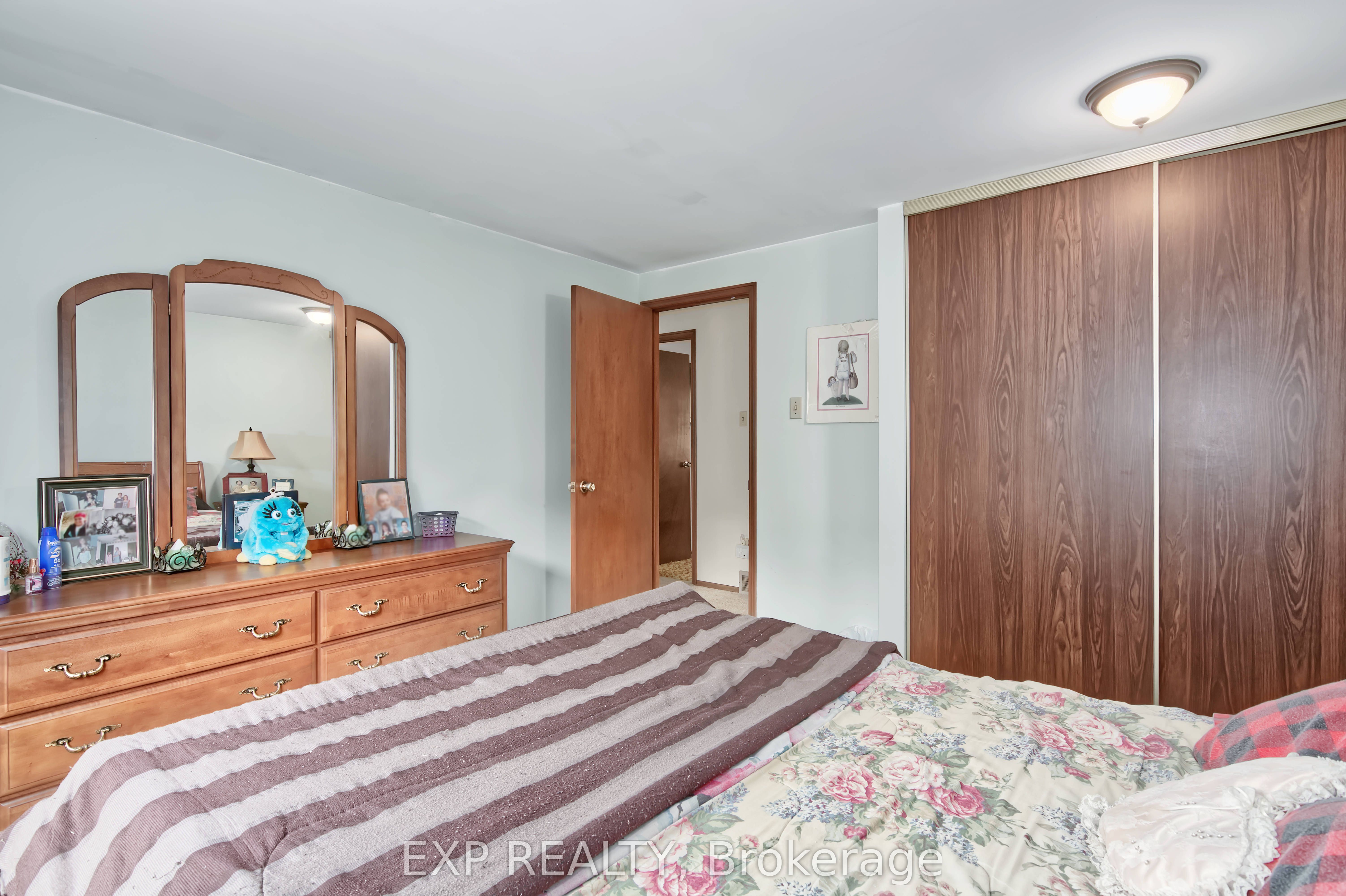 9995 Port Franks Estates Drive Property Photo 31