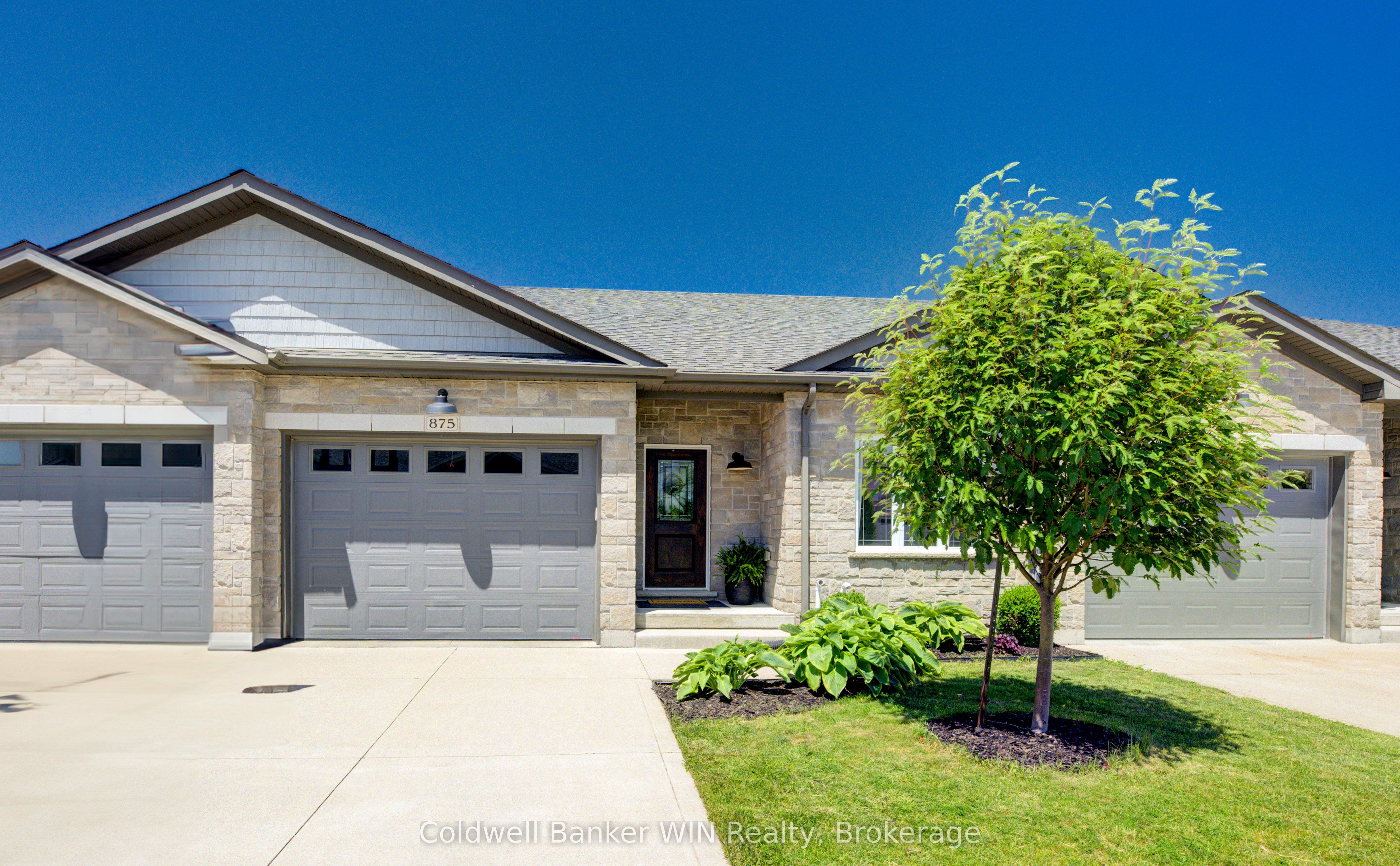 875 Baker Avenue S Property Photo 1