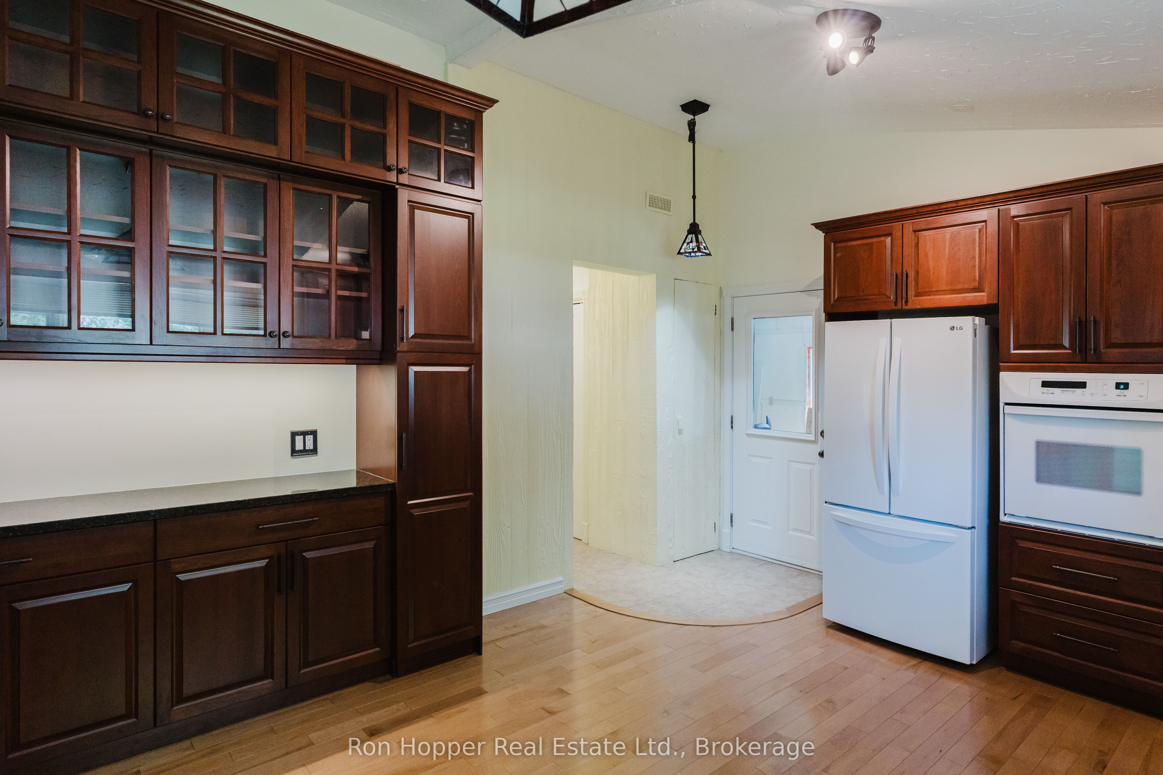 345 6th Avenue E Property Photo 5