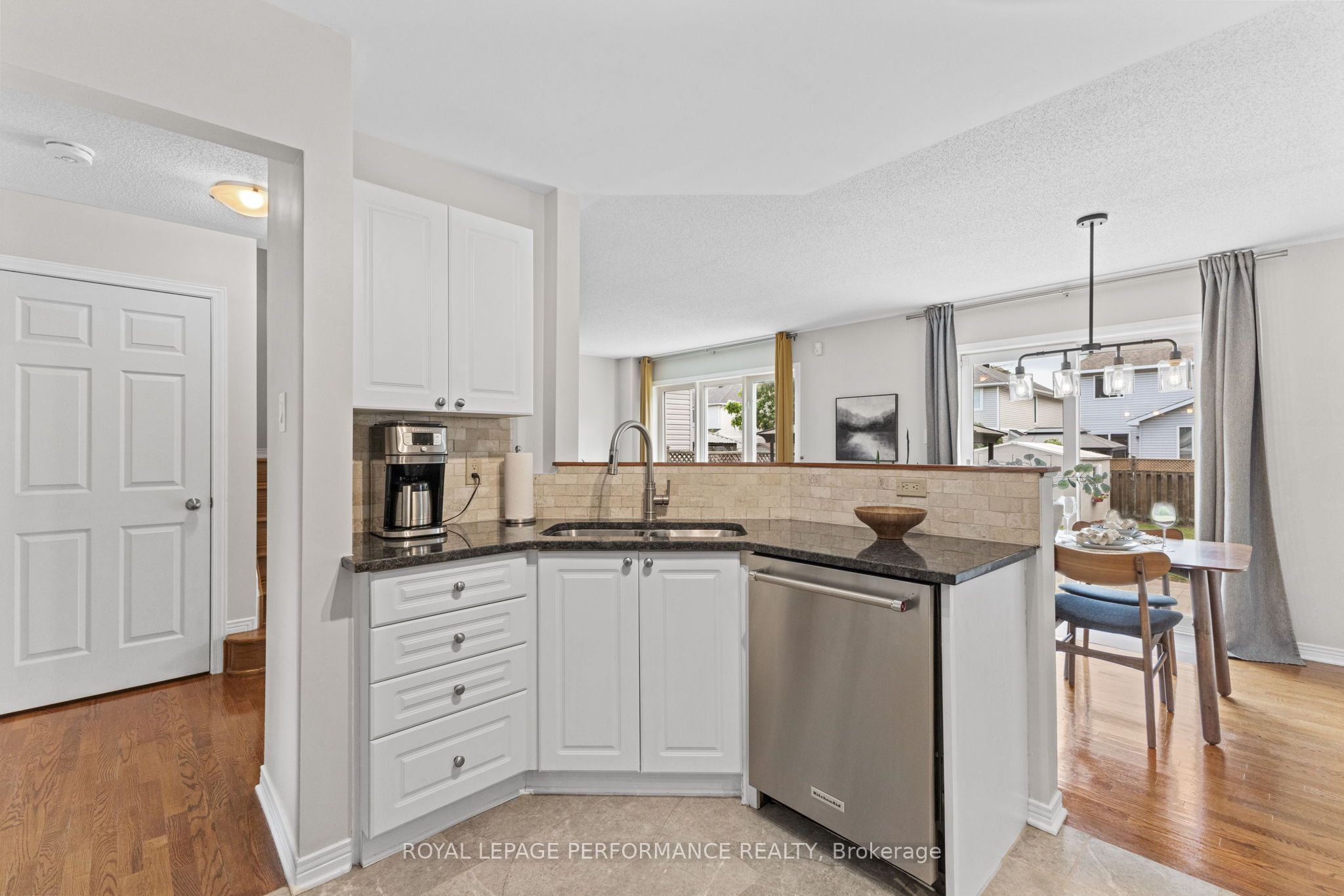 16 Sutcliffe Terrace Property Photo 9