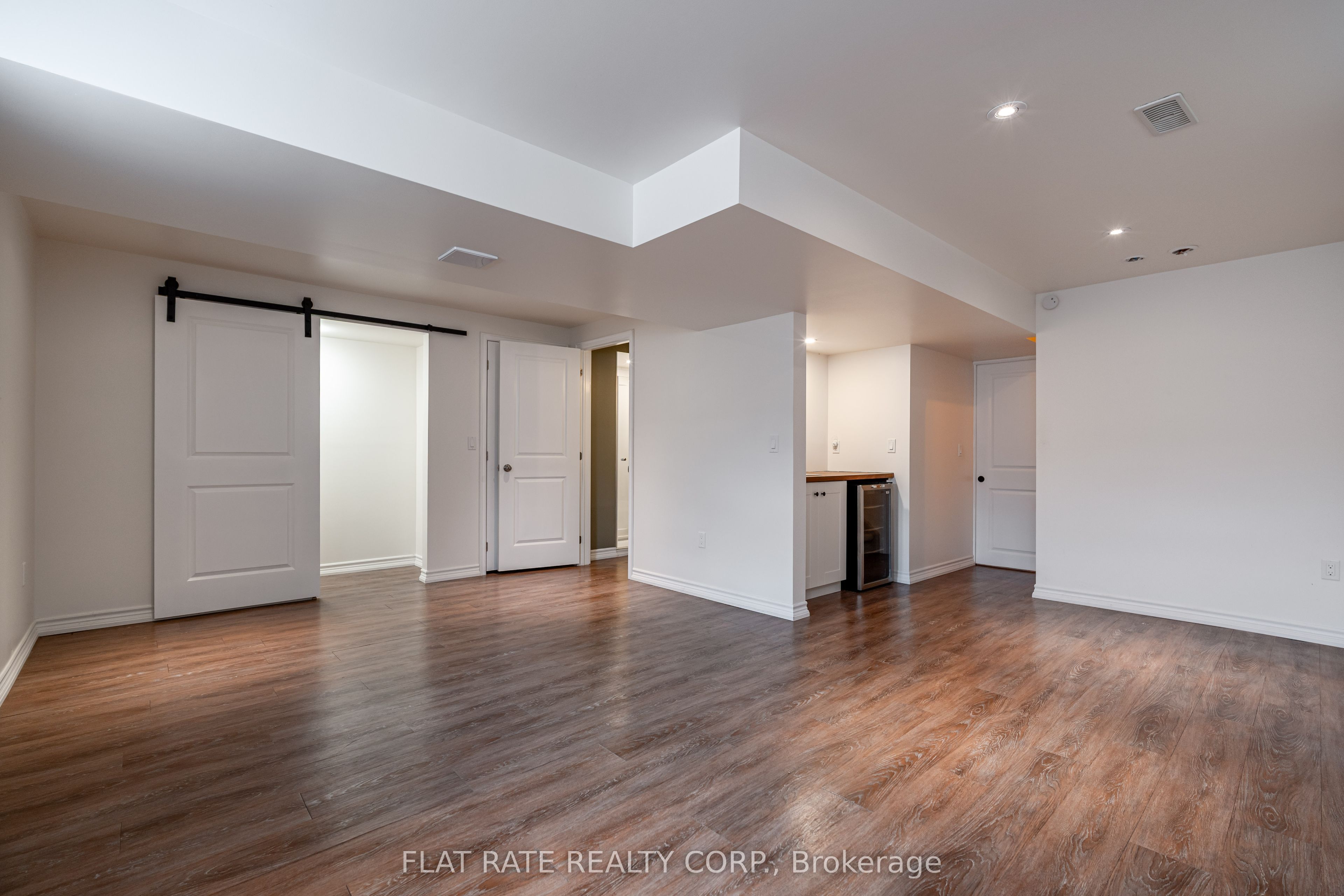 32 Paul Rexe Boulevard Property Photo 24