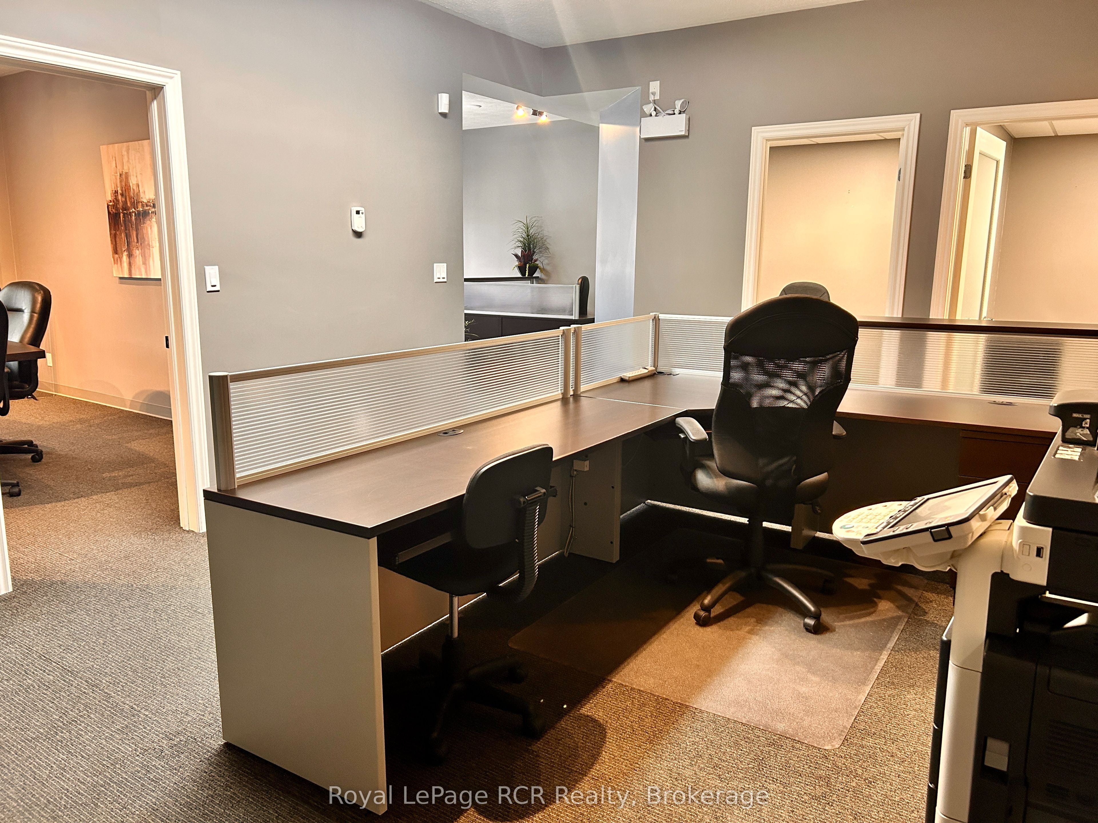 11 Durham Street E Property Photo 9