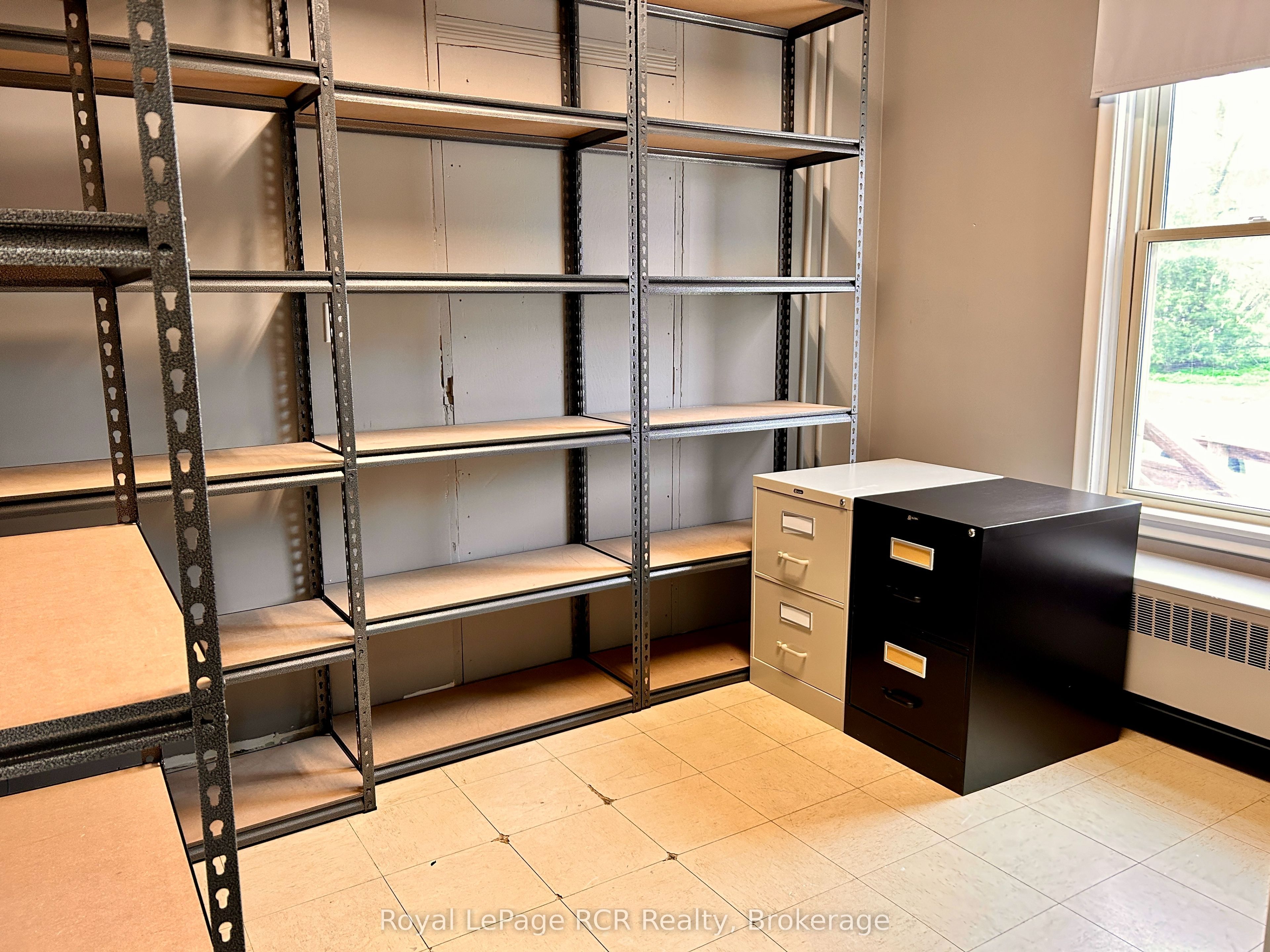 11 Durham Street E Property Photo 16