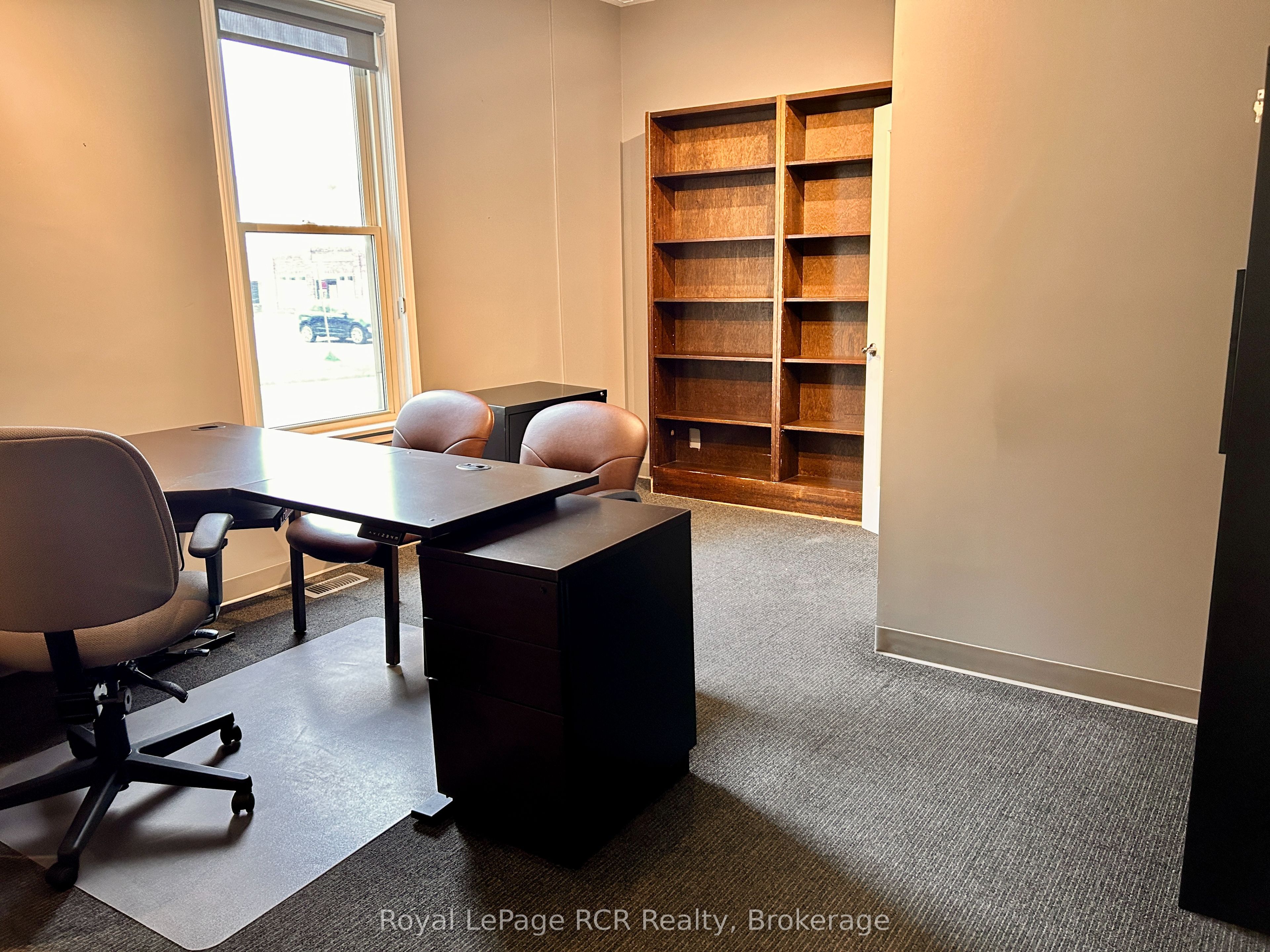11 Durham Street E Property Photo 17