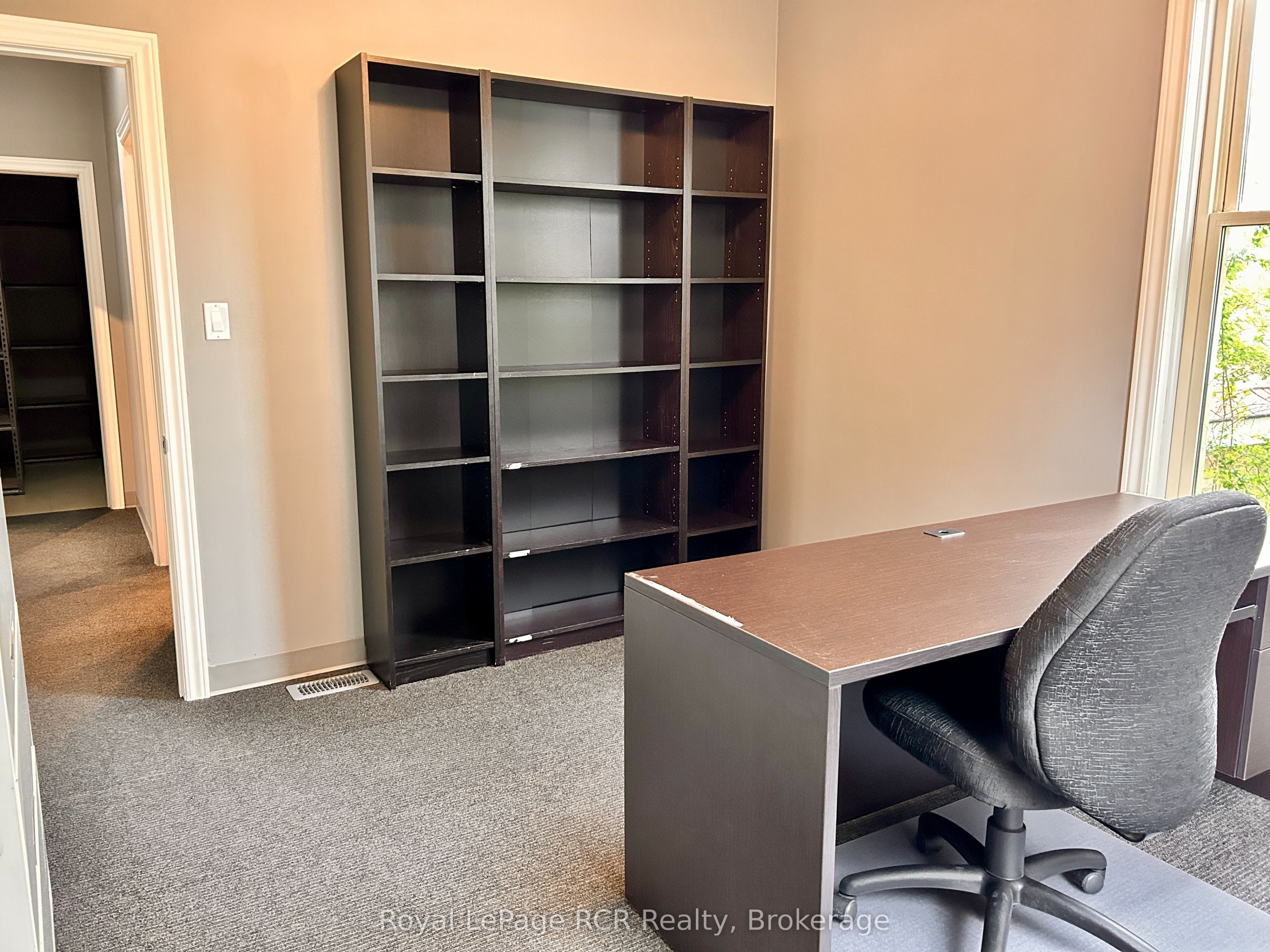 11 Durham Street E Property Photo 22
