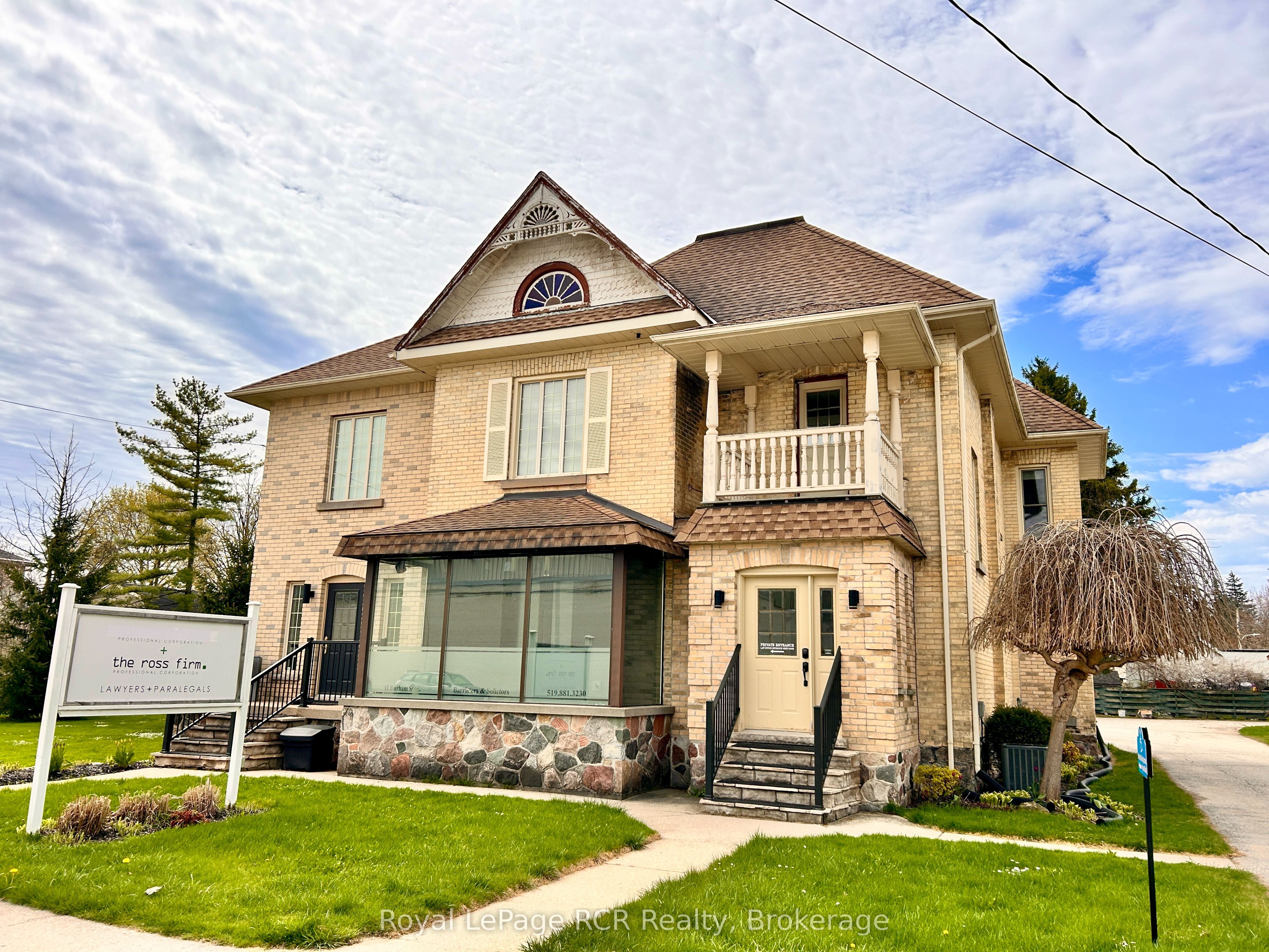 11 Durham Street E Property Photo 23