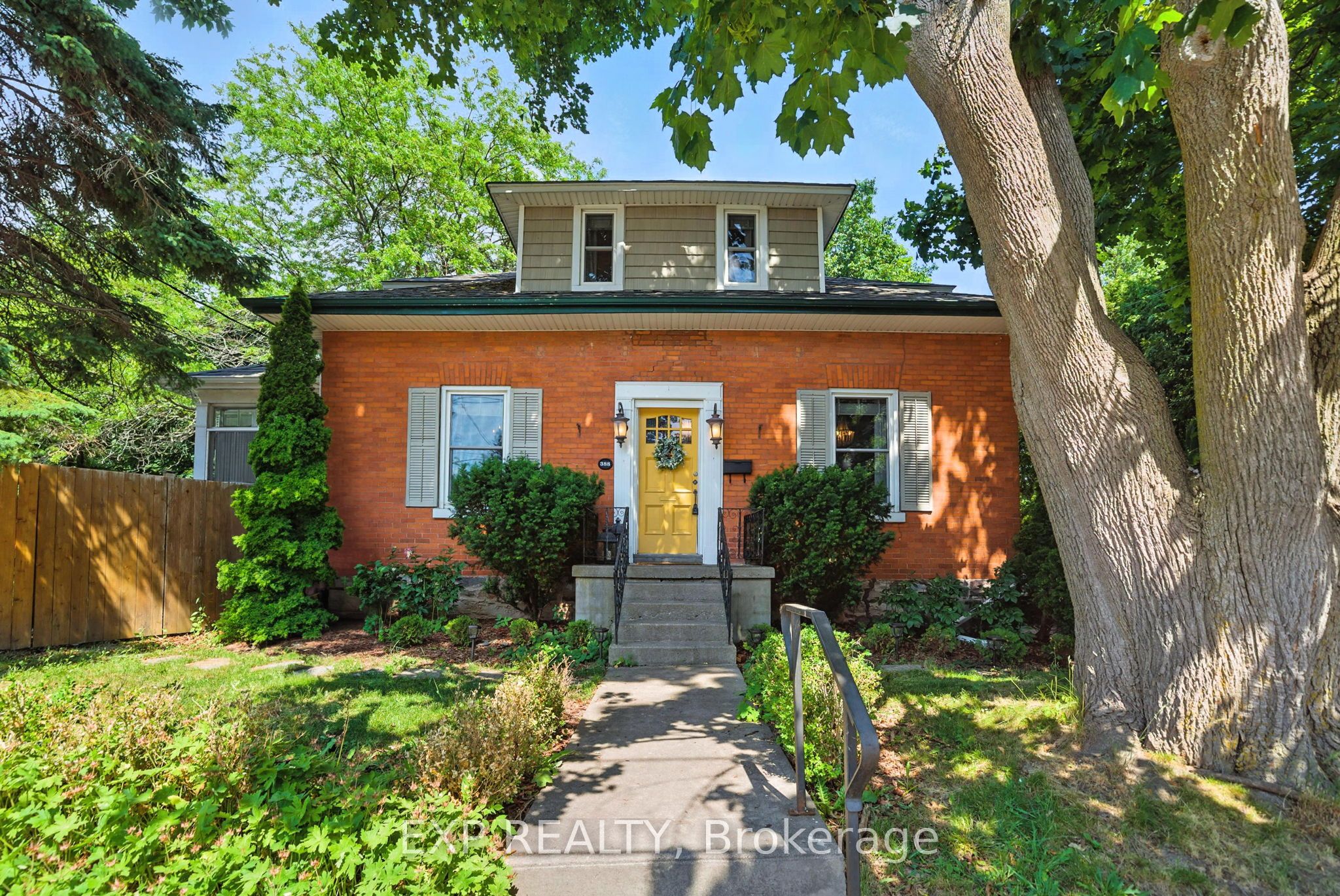 388 John Street Property Photo 1