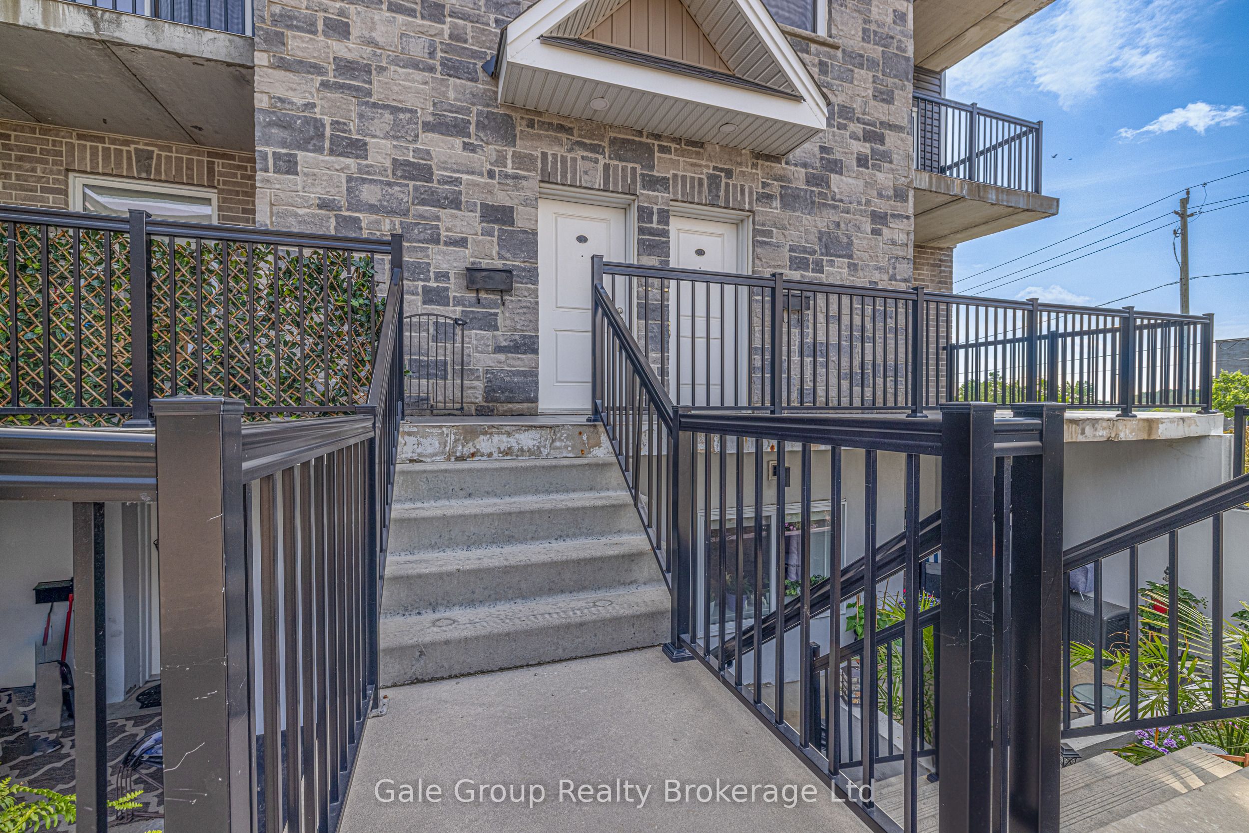 439 Athlone Avenue C3 Property Photo 1