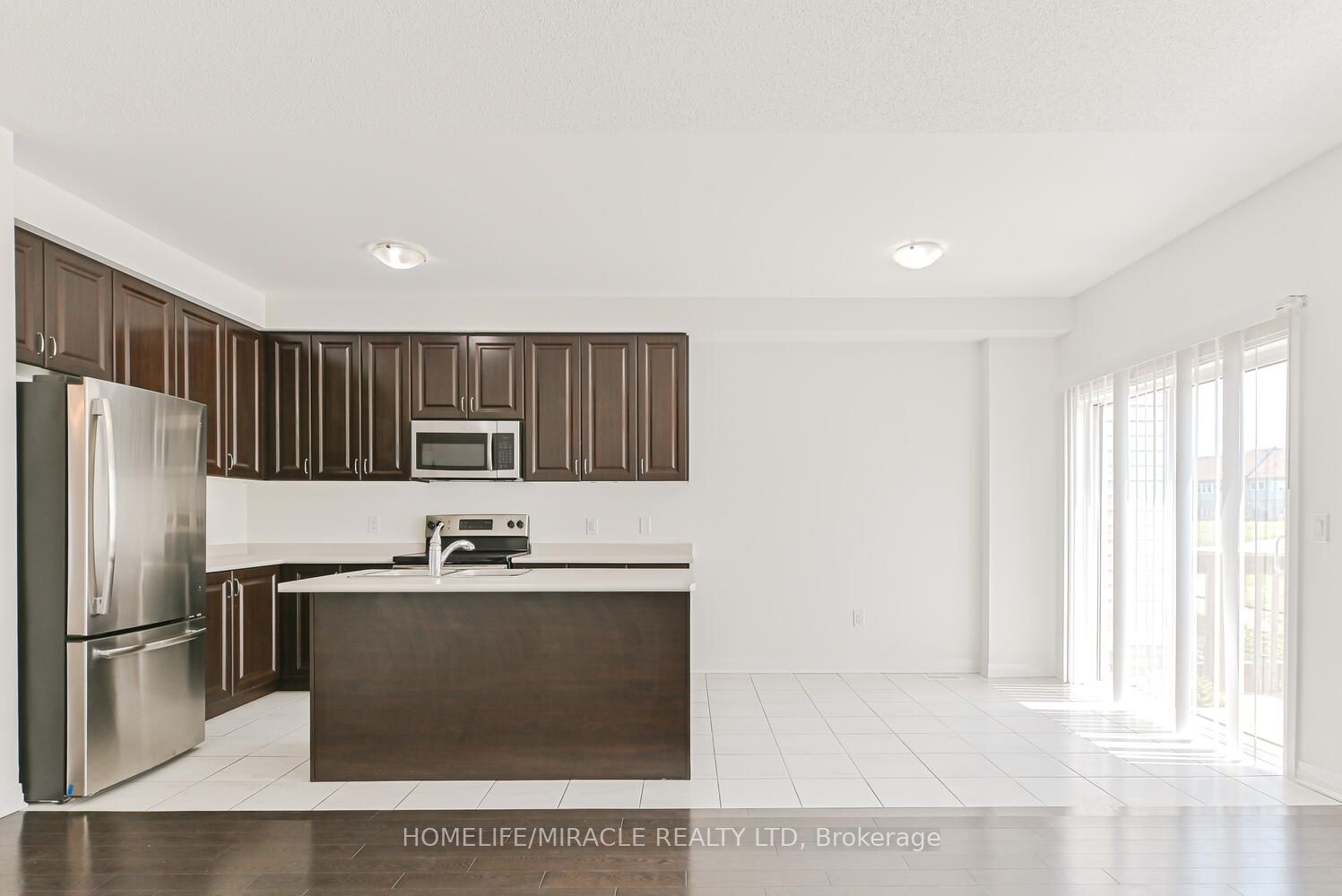4047 Maitland Street Property Photo 14