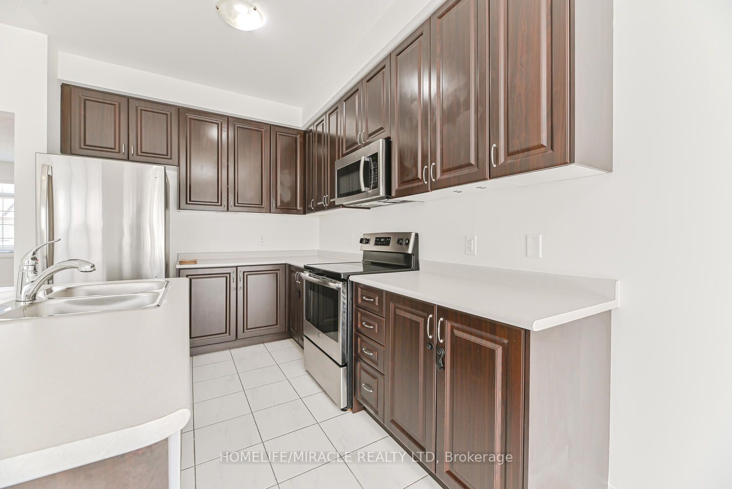 4047 Maitland Street Property Photo 15