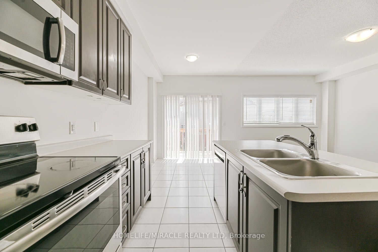 4047 Maitland Street Property Photo 16