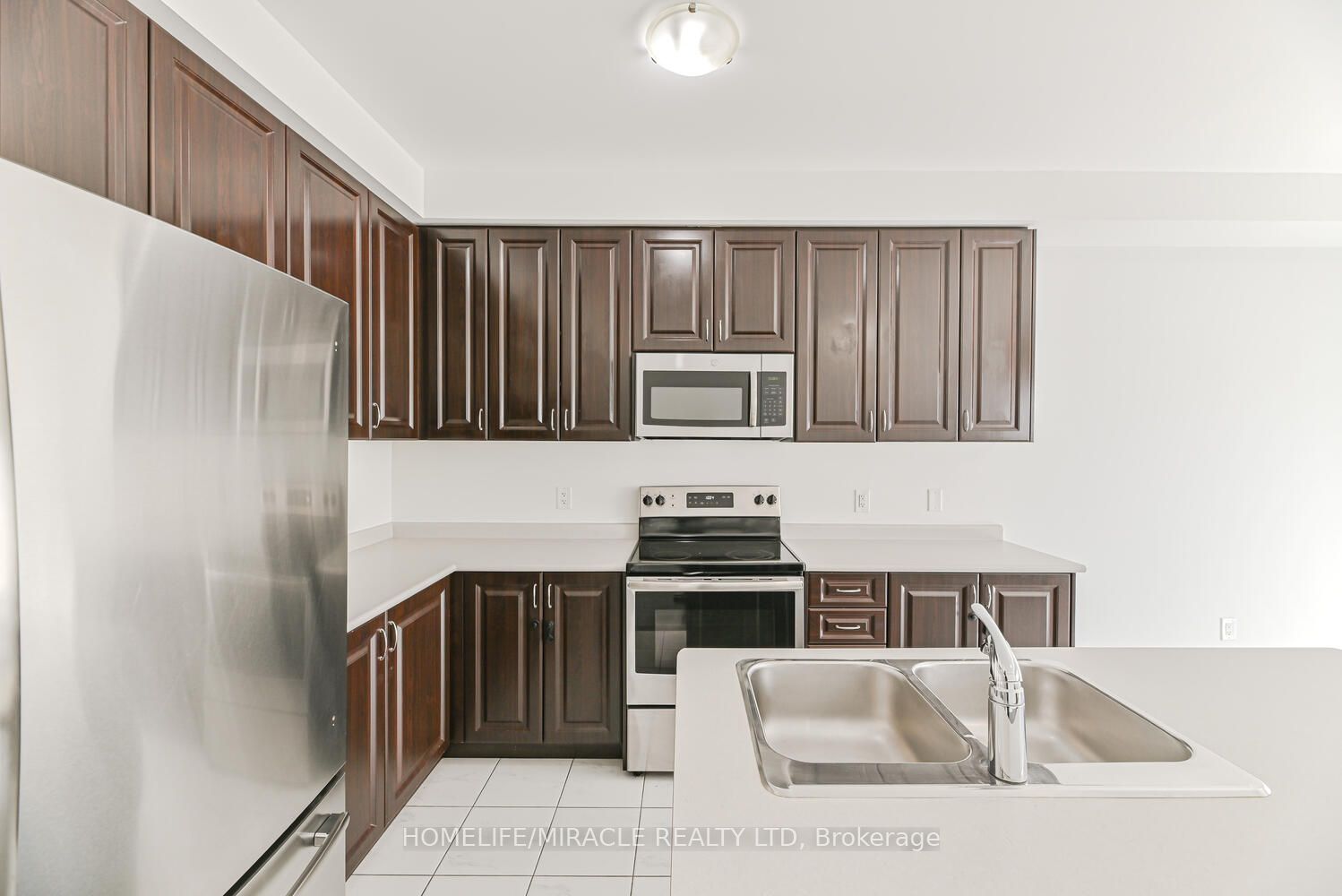 4047 Maitland Street Property Photo 18